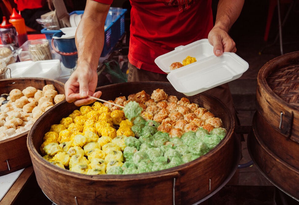 Kleurrijke streetfood in Chinatown Kuala Lumpur
