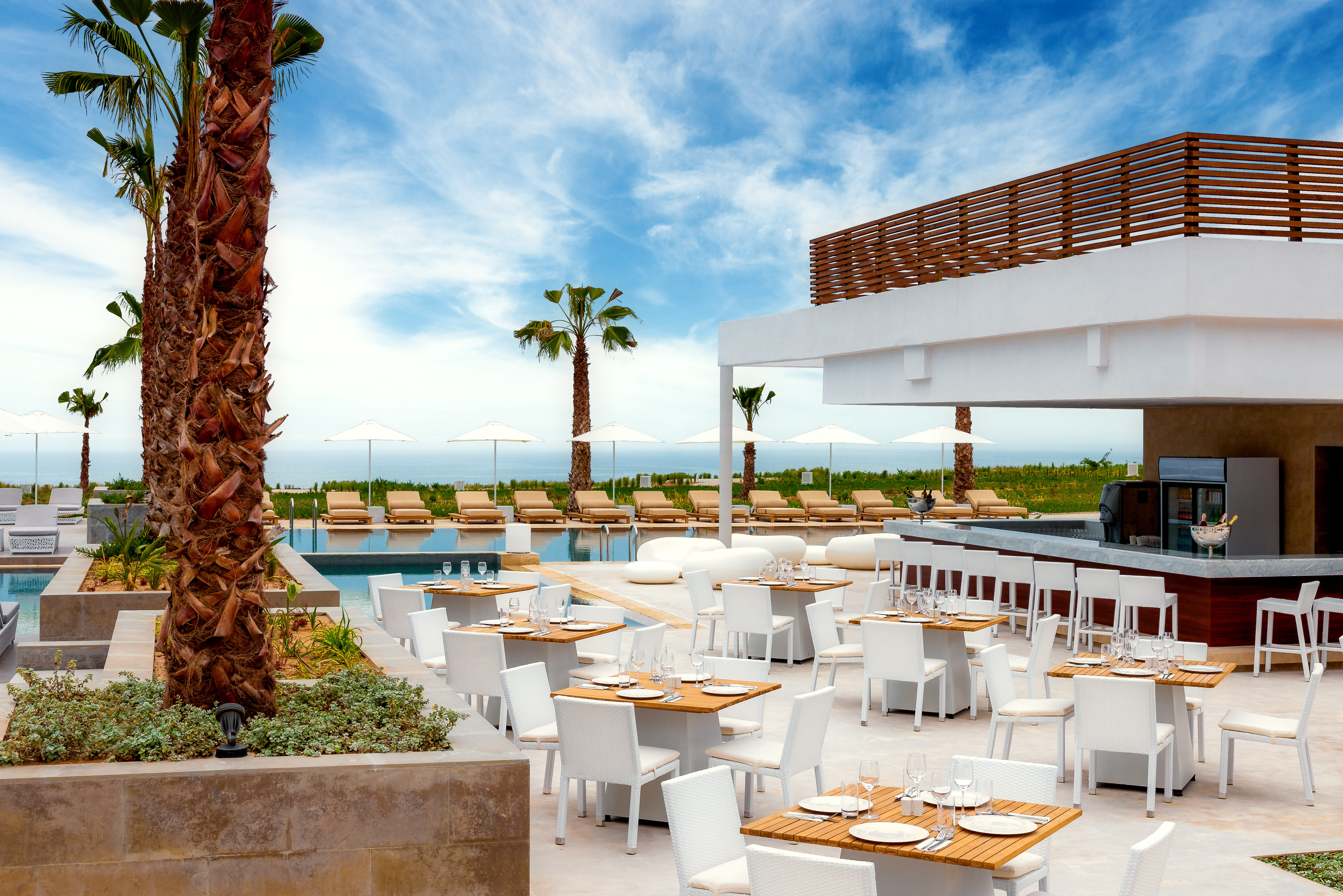 Marokko Hyatt Place Taghazout Bay  Pool Bar