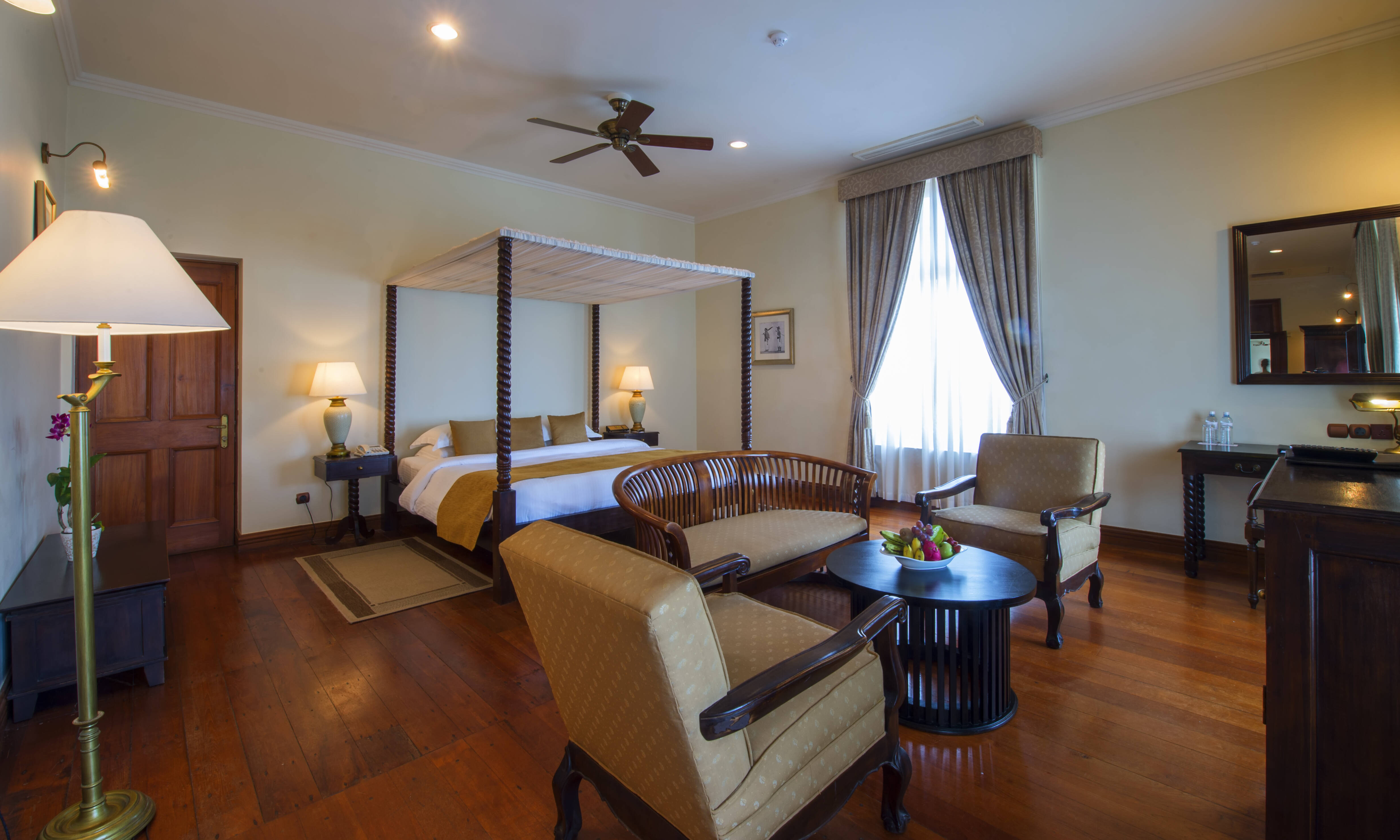 Sri-Lanka-Galle-Face-Hotel-Junior-Suite