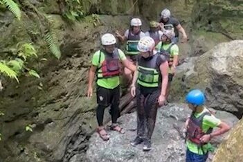 Canyoneering Kawasan watervallen Cebu