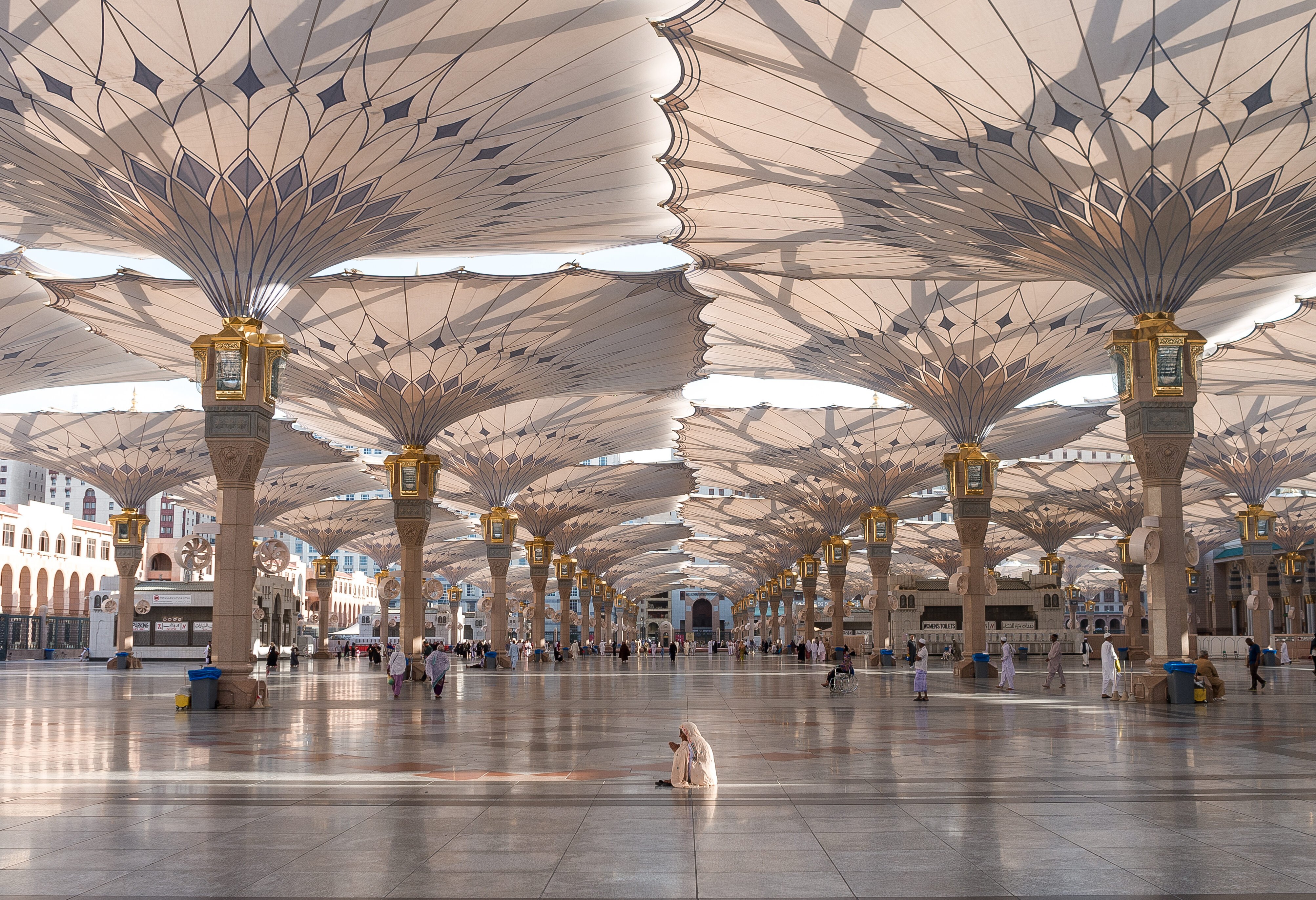Zonbescherming bij Prophet Muhammed Mosque