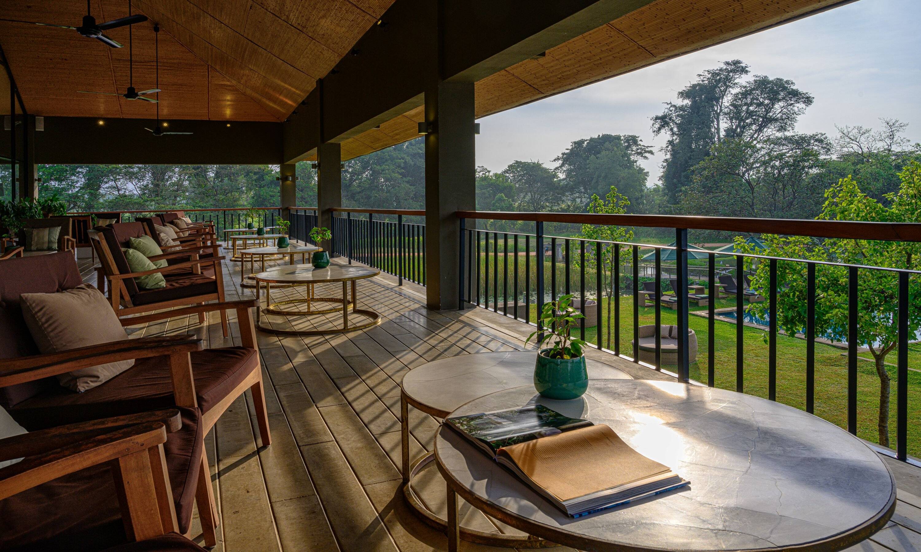 Sri-Lanka-Sigiriya-Water-Garden-The-Twin-Level-Bar