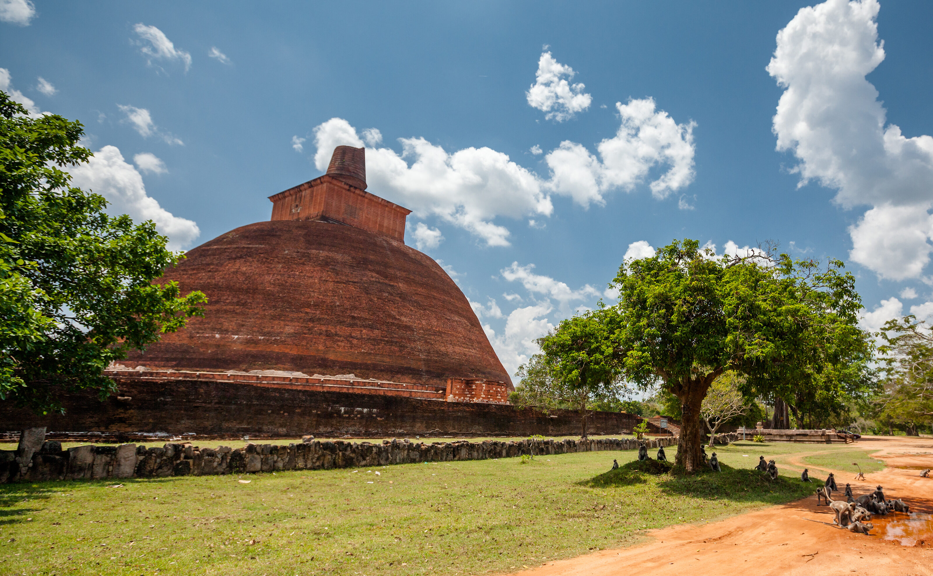 Sri-Lanka-Jetavanaramaya--Abhayagiri-Dagoba