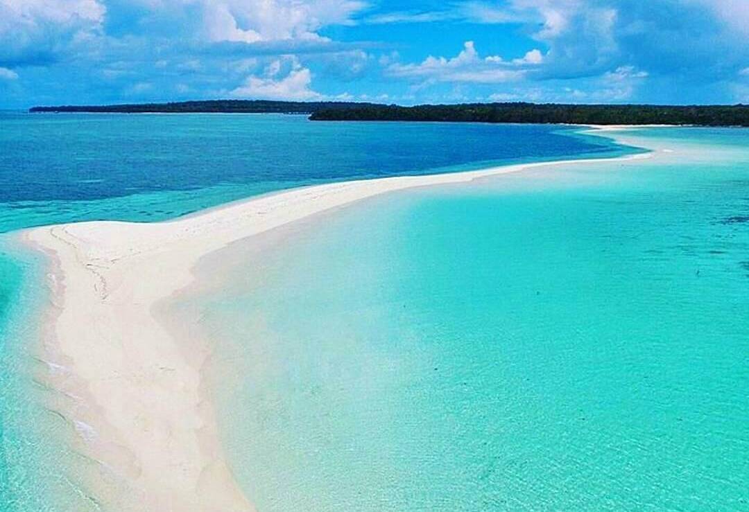 Ngurtafur Beach op de Kei eilanden in de Molukken