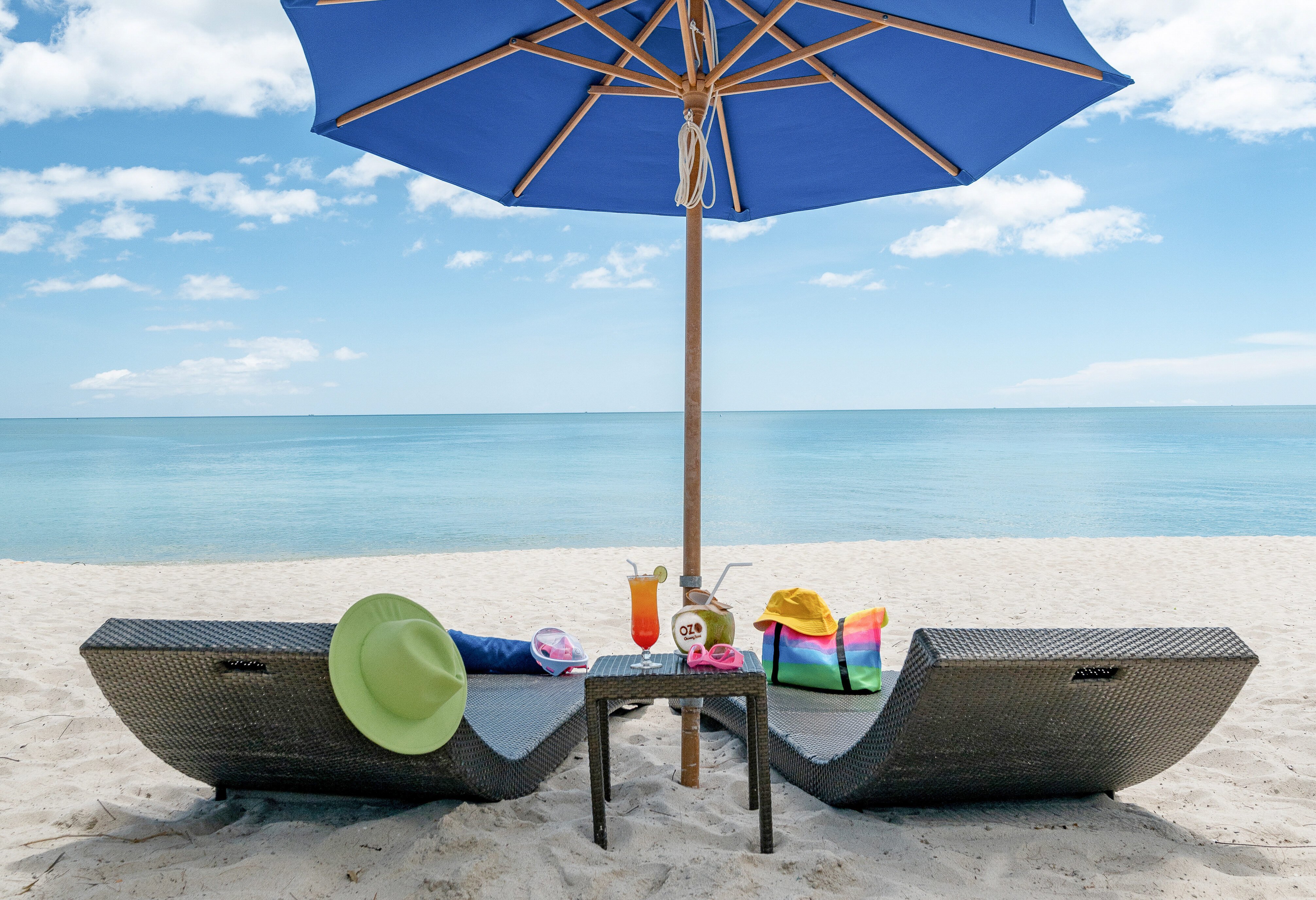 Loungen op het strand van Chaweng
