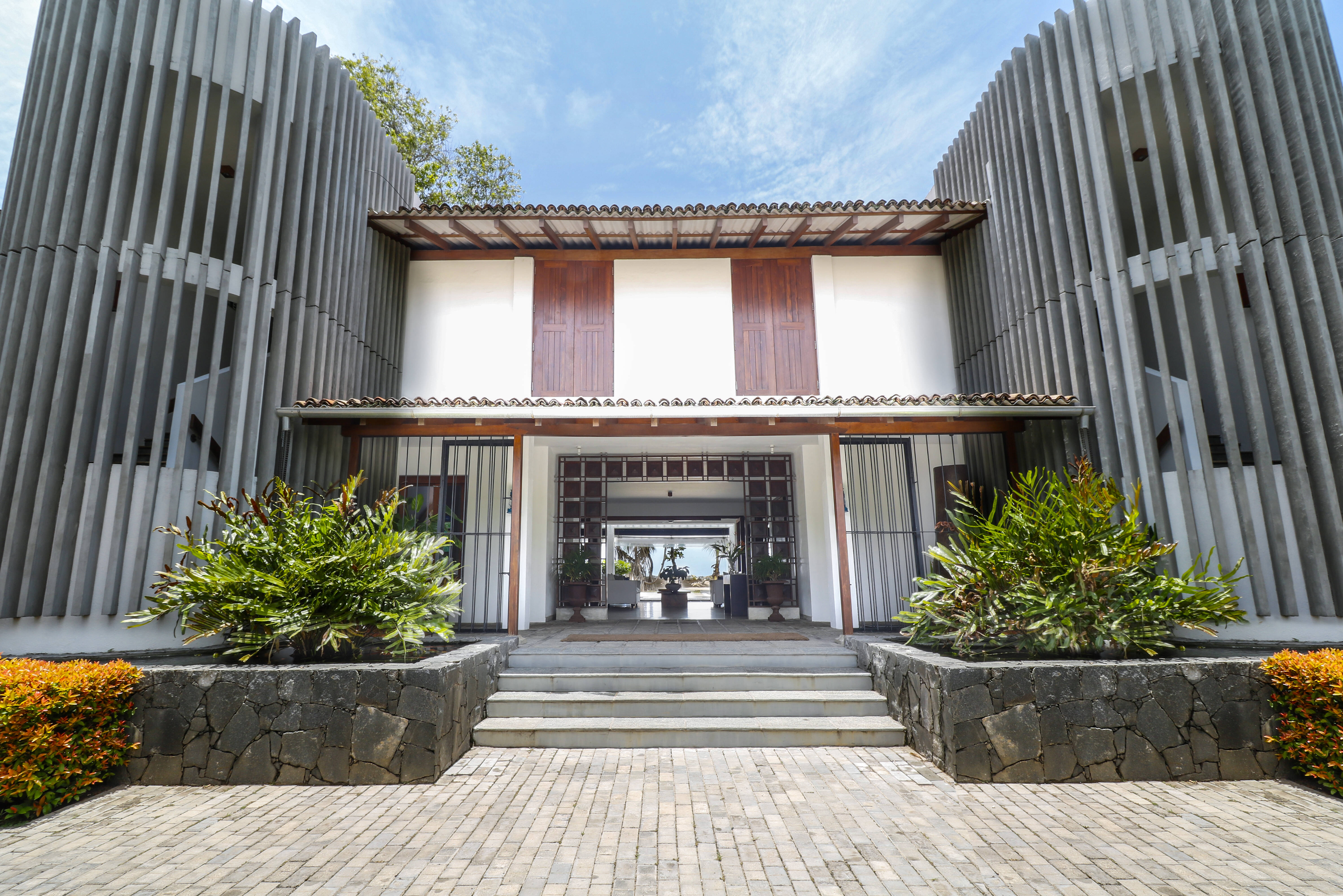 Sri Lanka Mirissa Lantern Boutique Hotel Entree