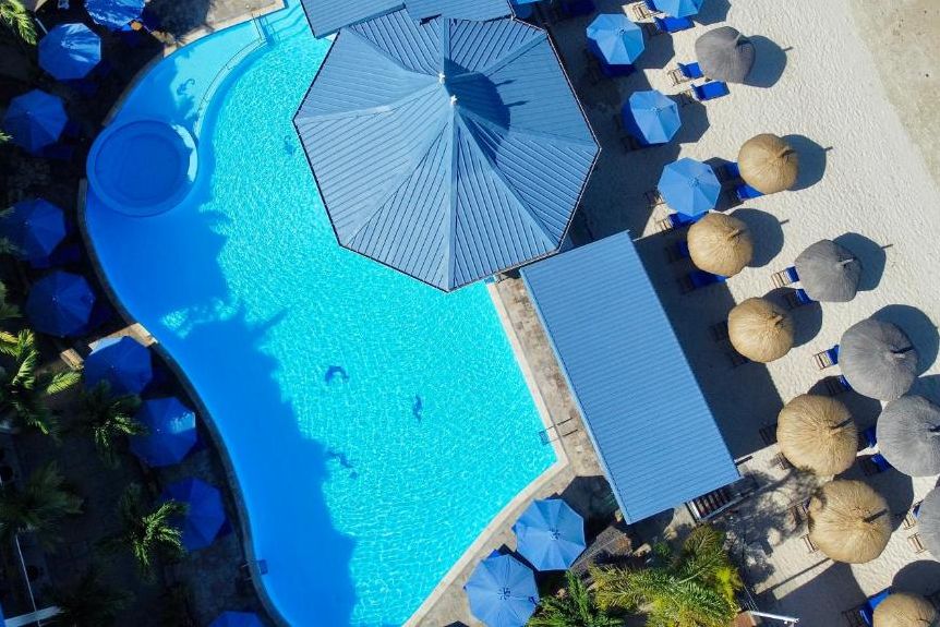 Mauritius Flic en Flac Pearle Beach Resort Spa Zwembad