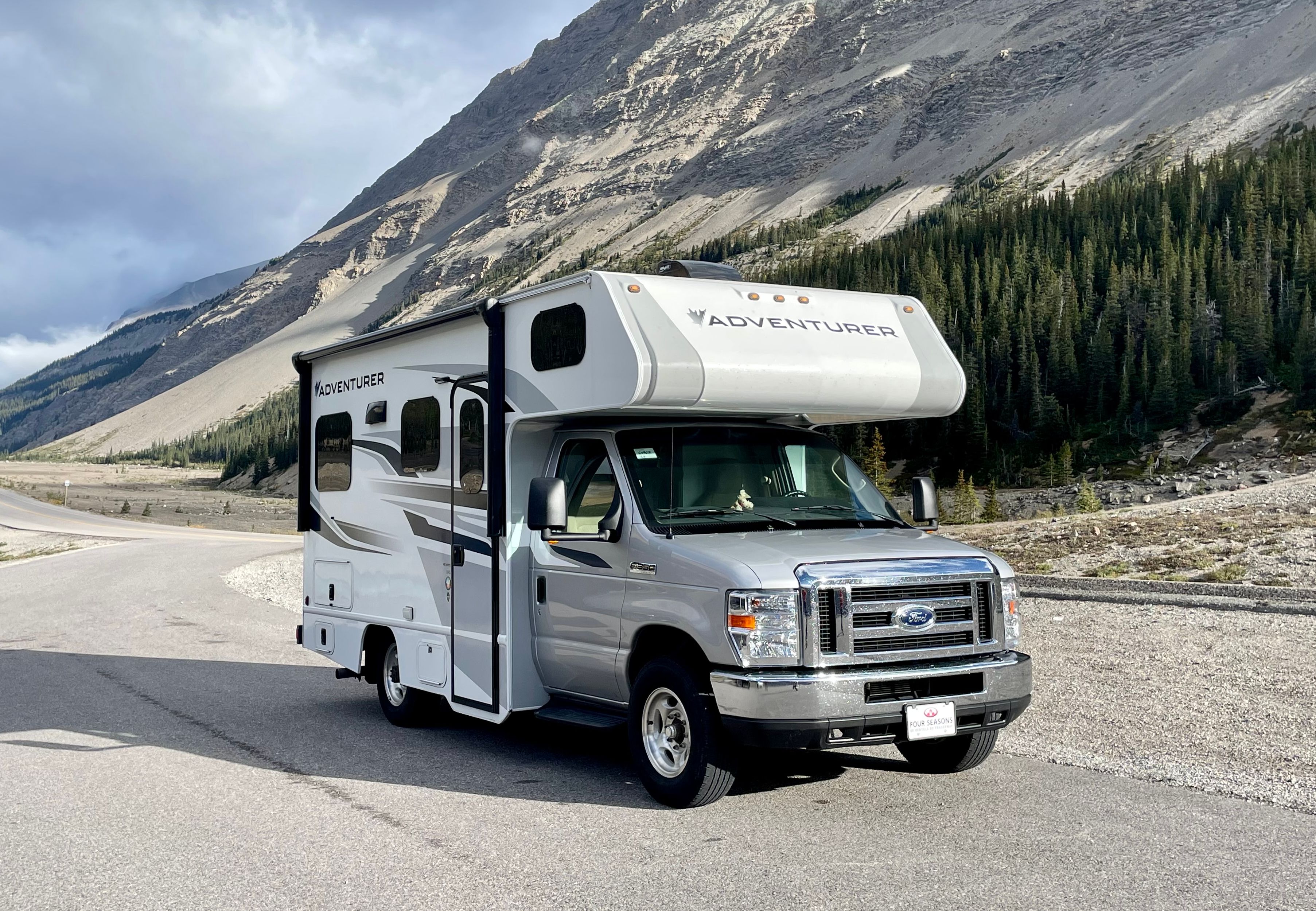 Canada Fraserway C Small Motorhome
