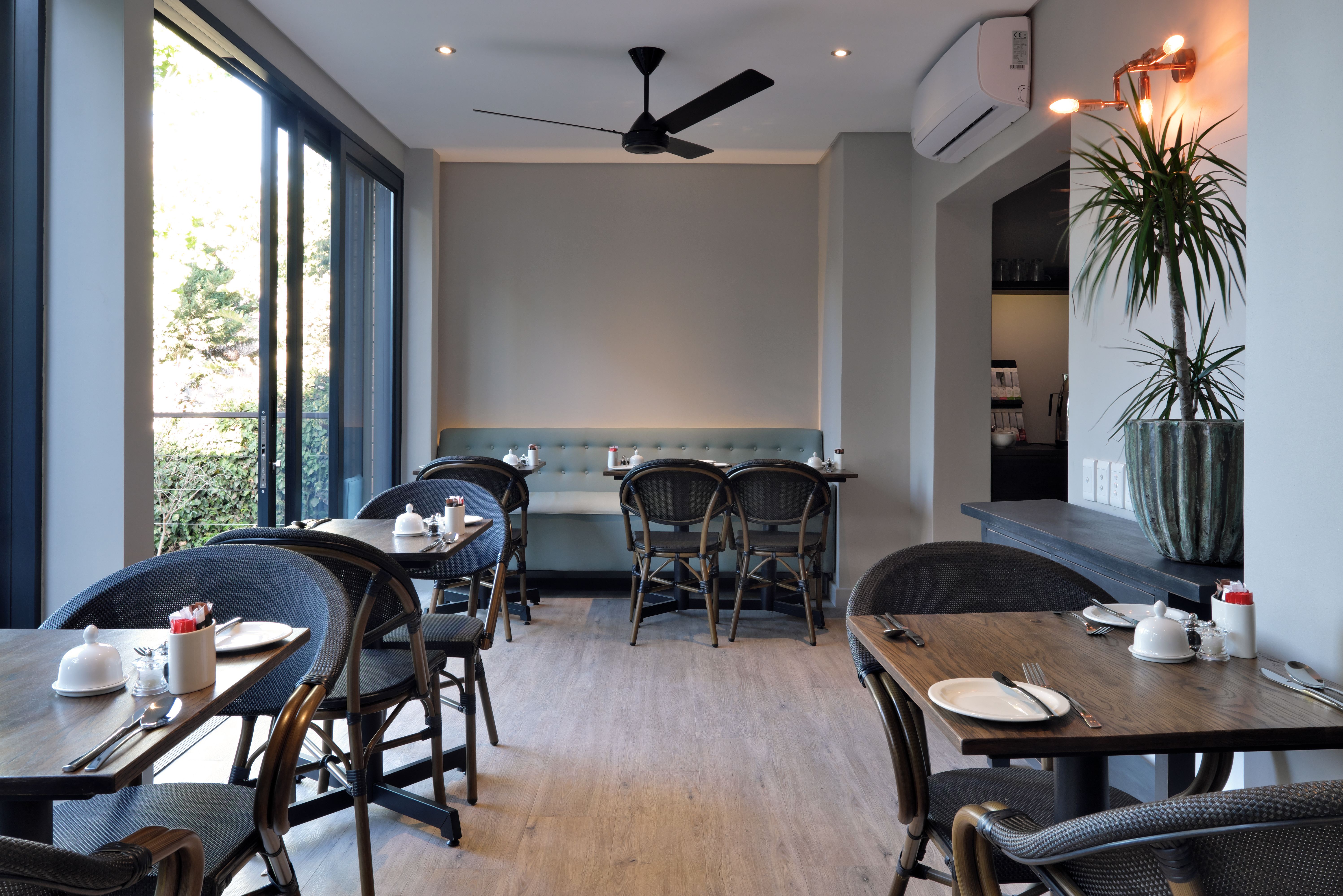 Ontbijt ruimte The Tree House Boutique Hotel