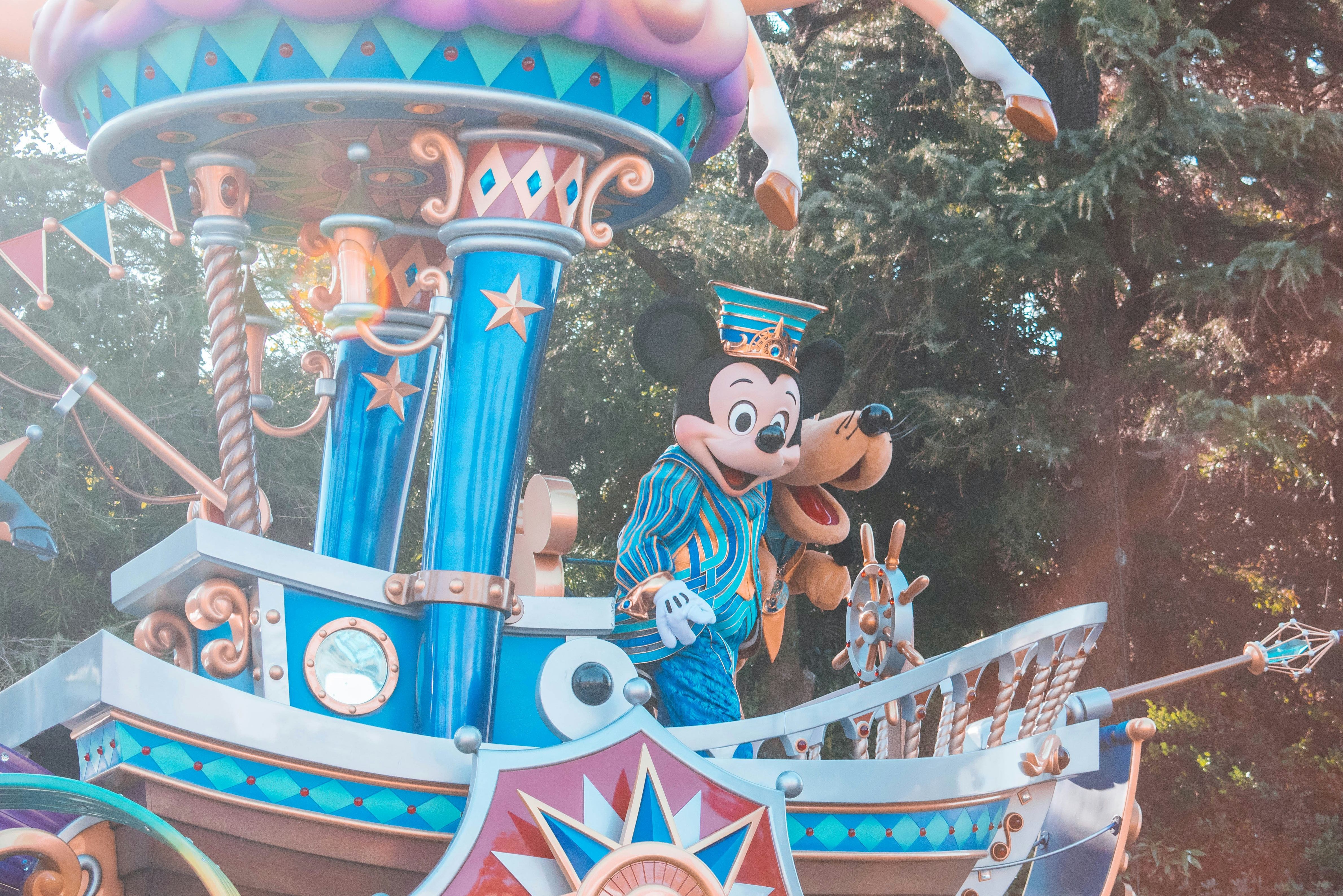 Parade in Tokyo Disneyland