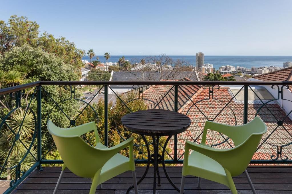 Zeezicht vanaf balkon