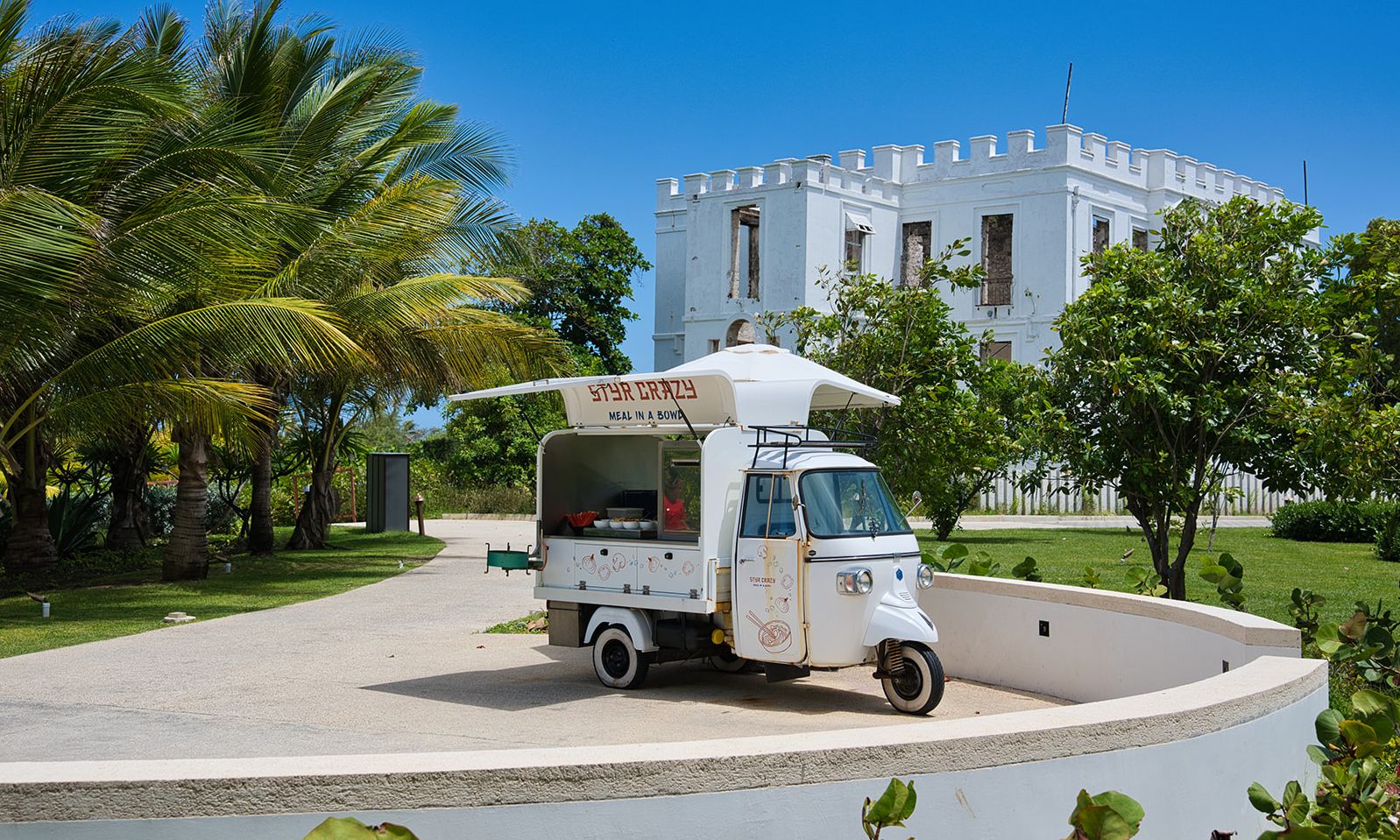 Barbados-Wyndham-Grand-Barbados-Styr-Crazy-Foodtruck