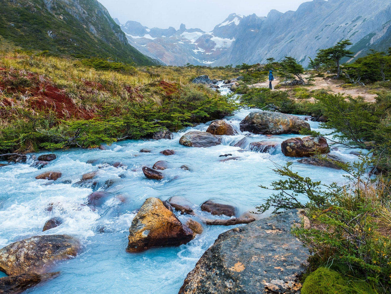 Een stromend riviertje in Tierra del Fuego, Argentinie