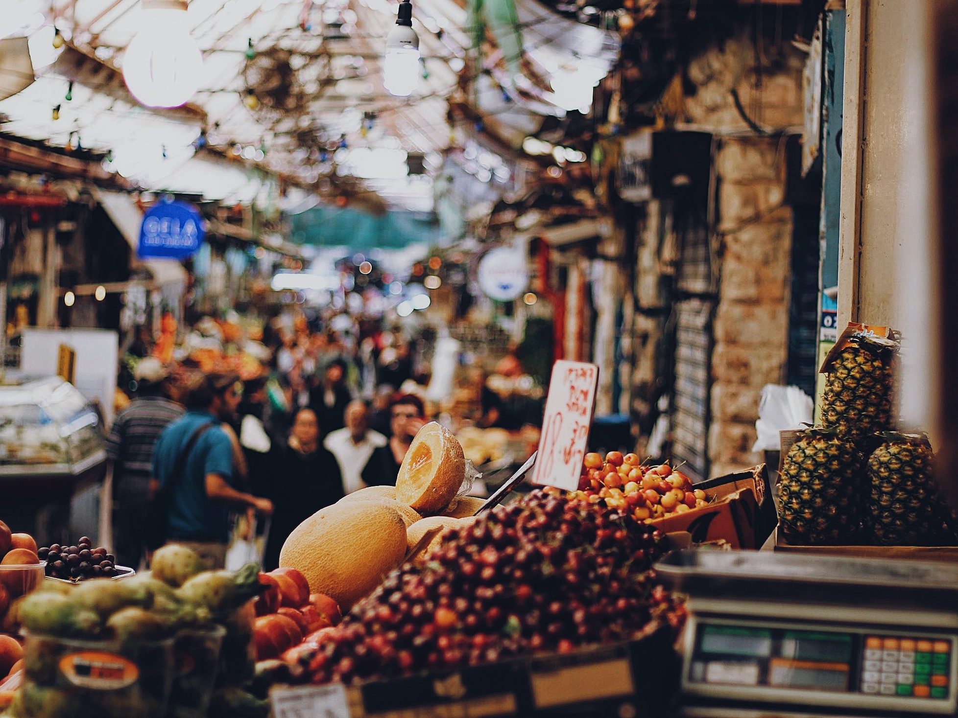 De drukte op de markt in Jeruzalem, Israel