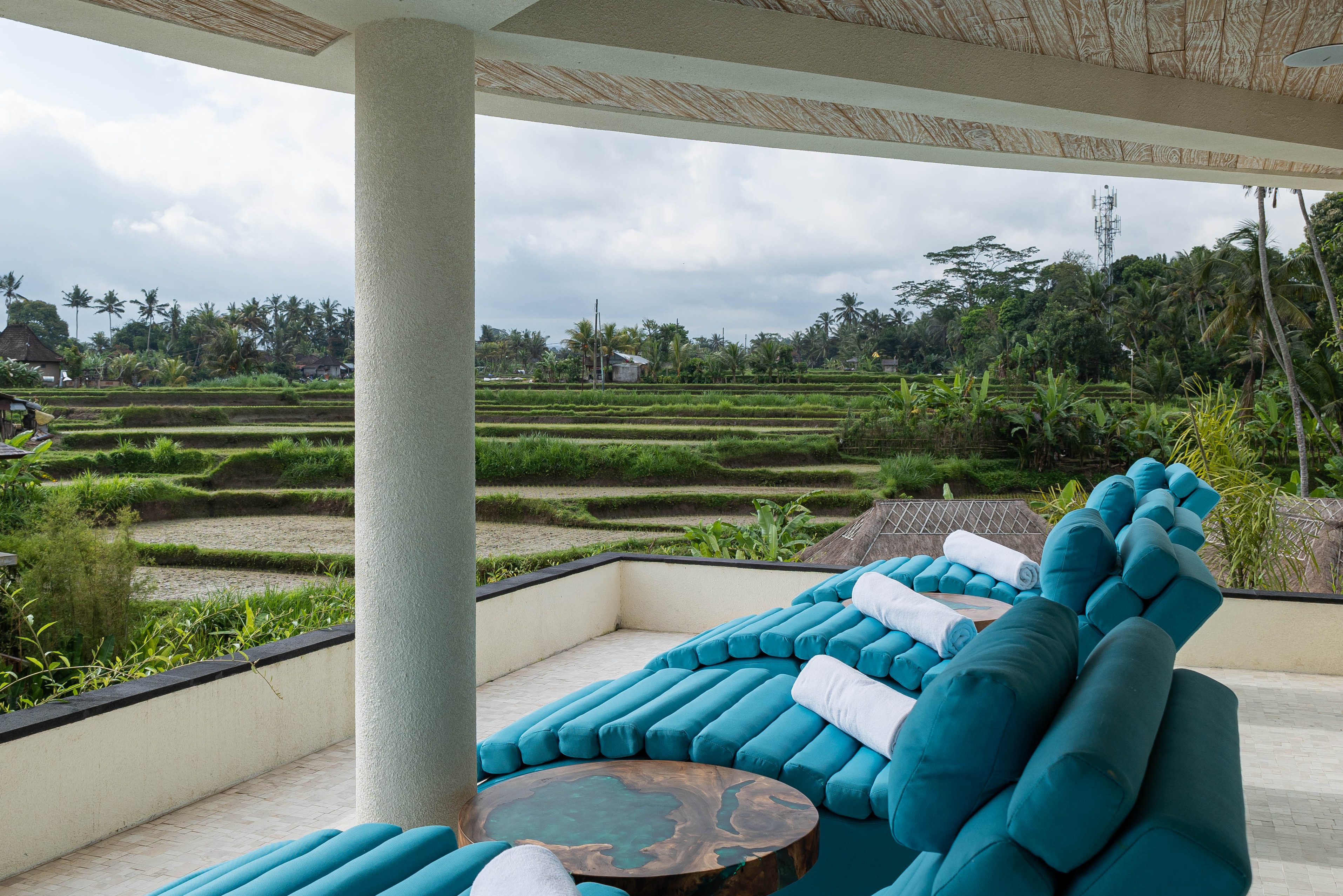 Tea Lounge in de Spa in het Kappa Senses Ubud op Bali in Indonesie