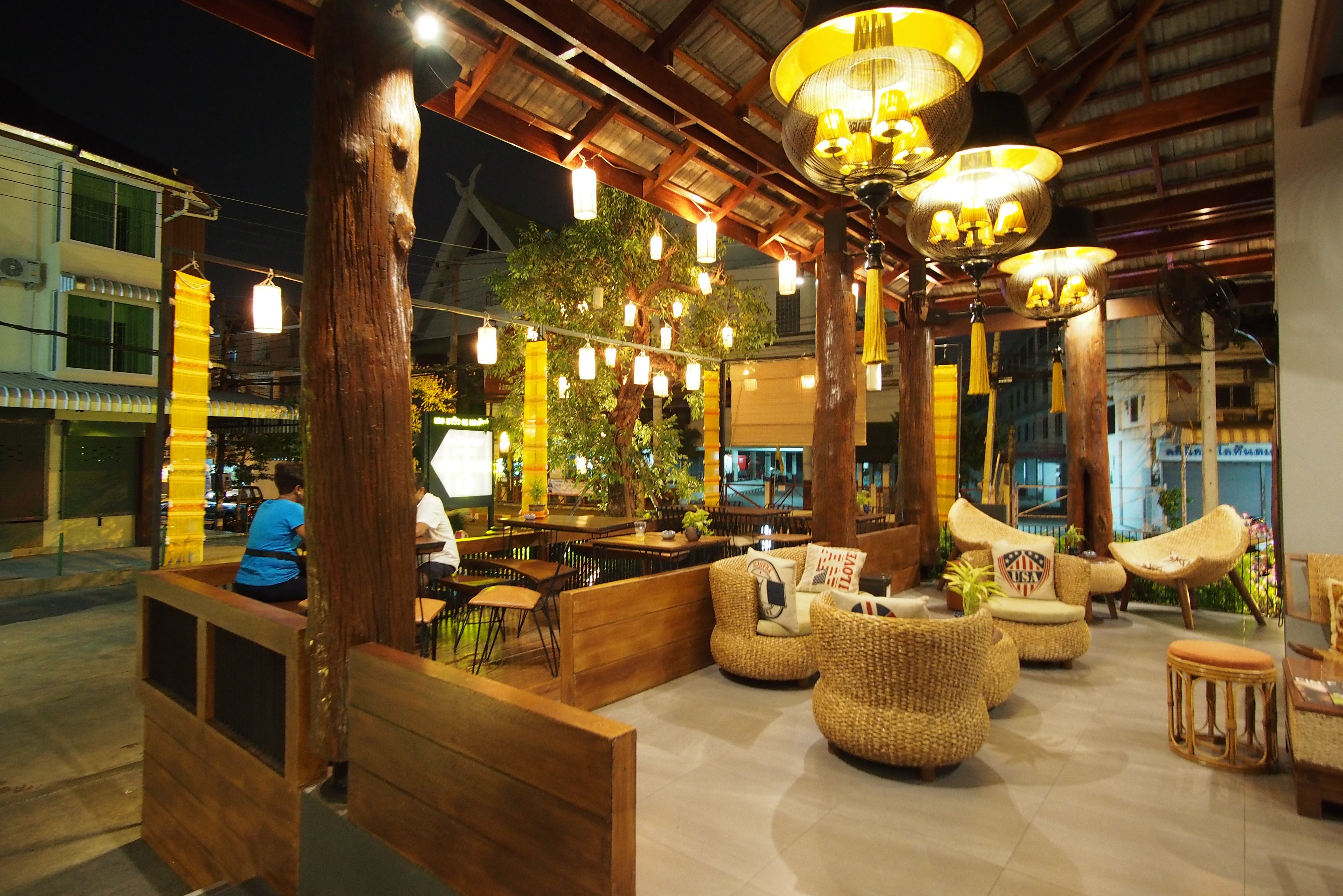 Thailand-Chiang-Mai-Le-Naview-Prasingh-restaurant