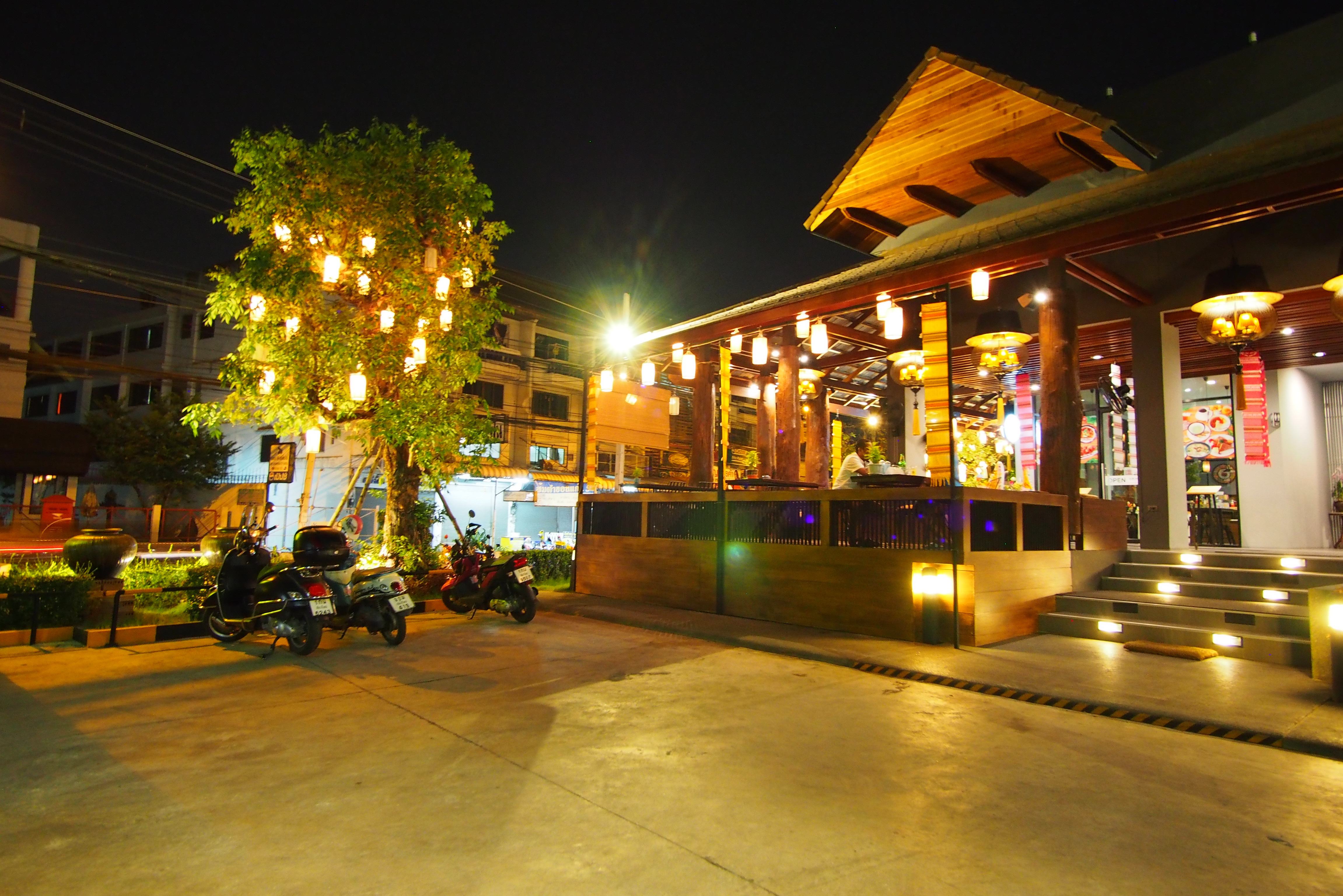 Thailand-Chiang-Mai-Le-Naview-Prasingh-buitenkant