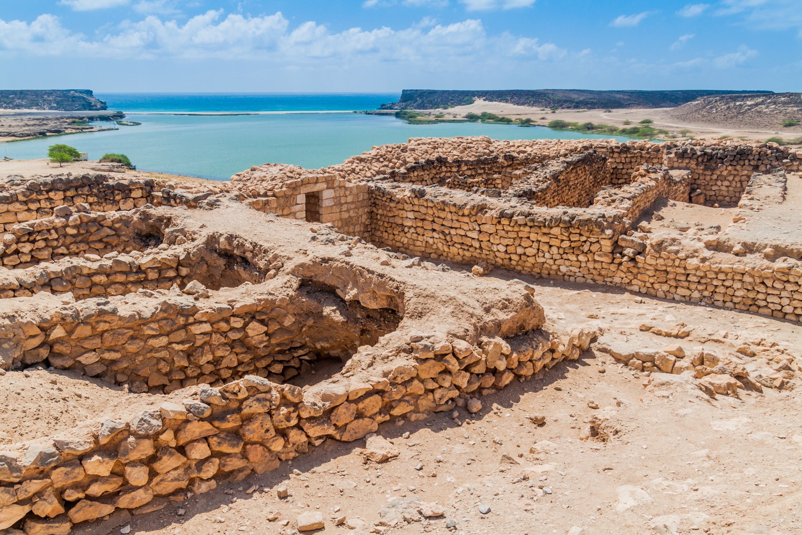 Ruines bij de kust van Salalah in Oman