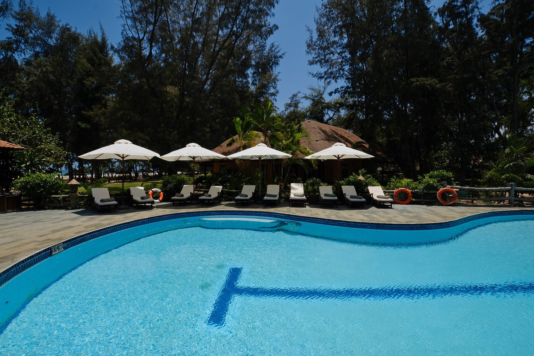 Zoetwaterzwembad in het Ho Tram Beach Boutique Resort in Vietnam