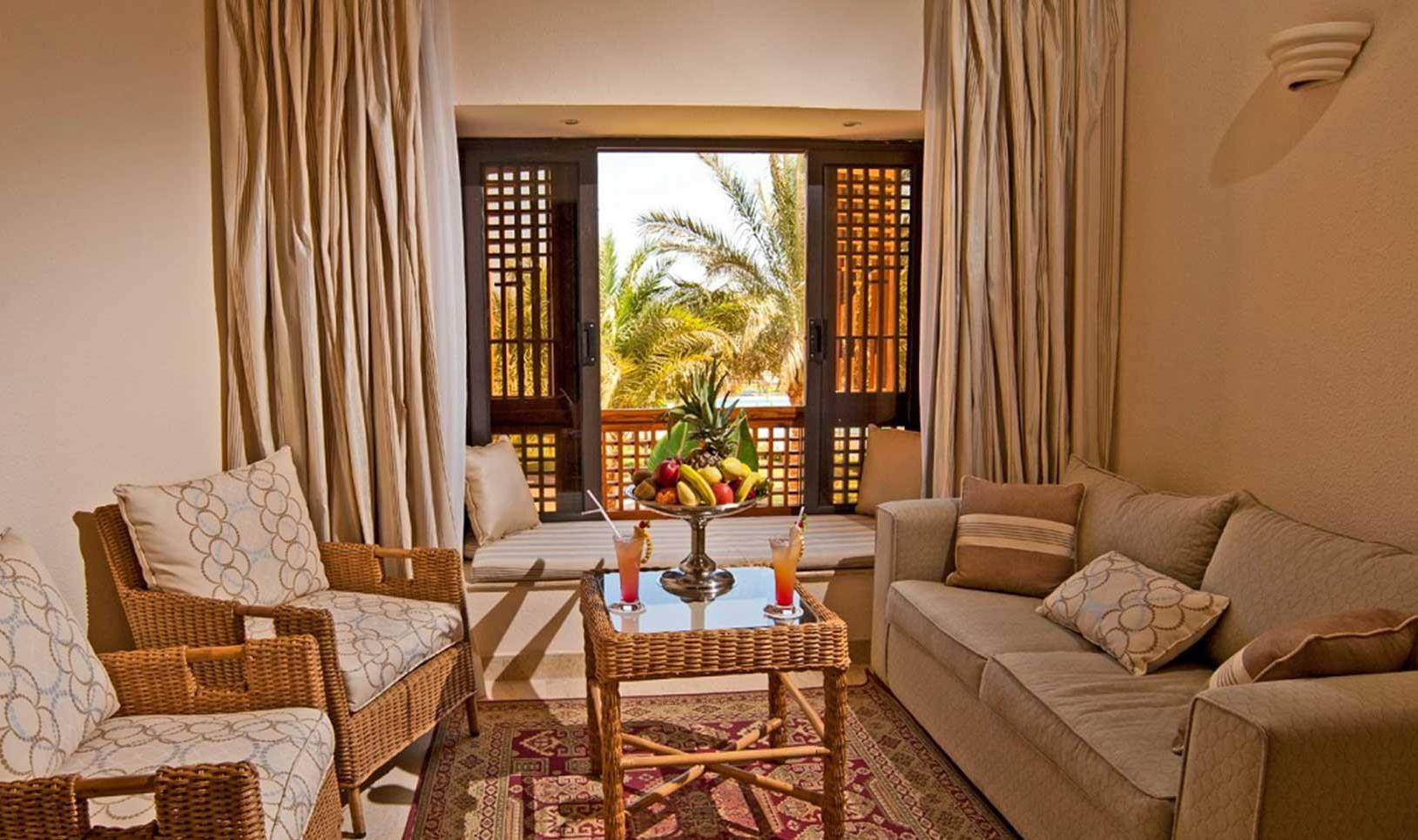 Egypte-Hurghada-Continental-Hotel-Family-room-Partial-Seaview-2