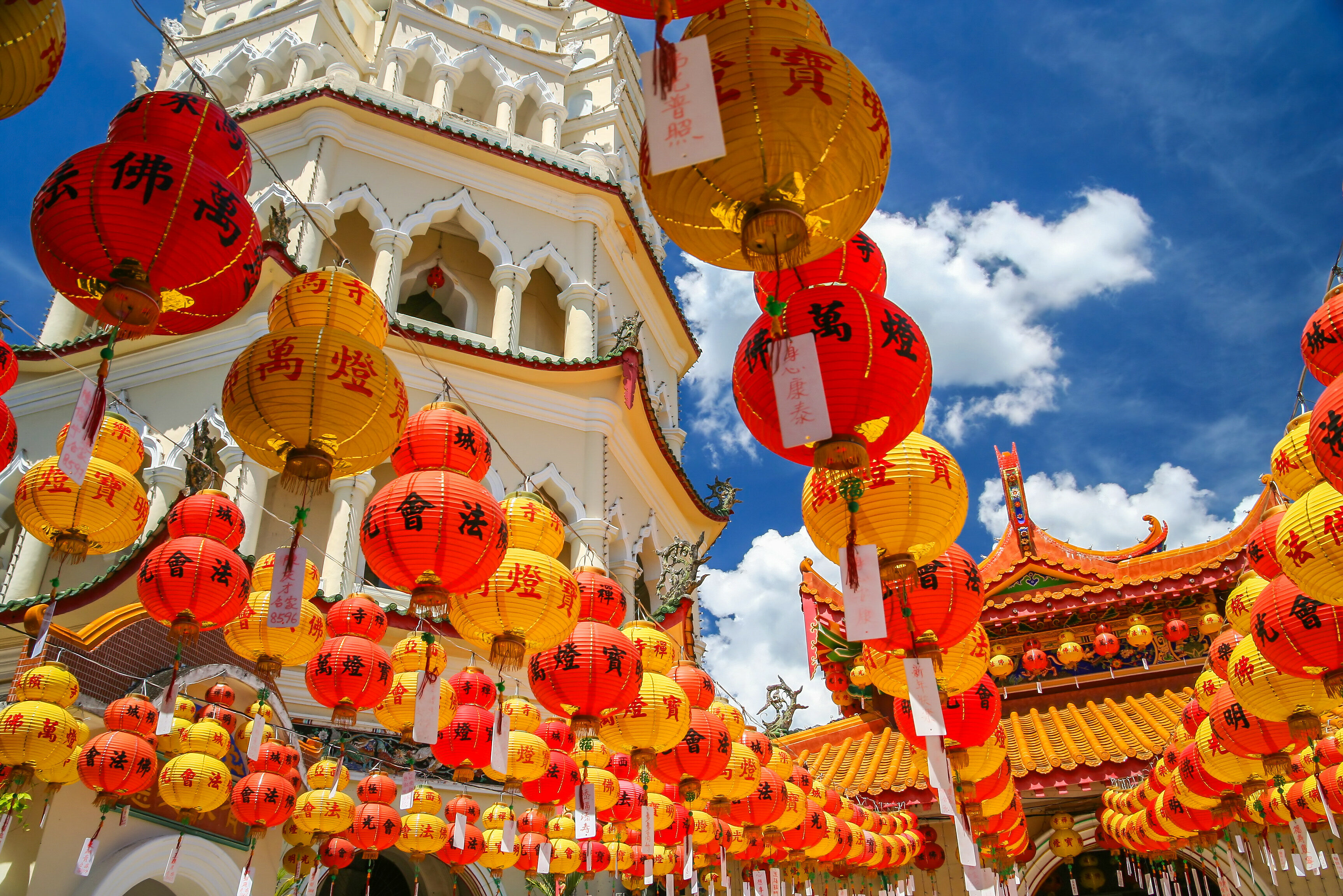 Kleurrijke Kek Lok Si tempel in Penang