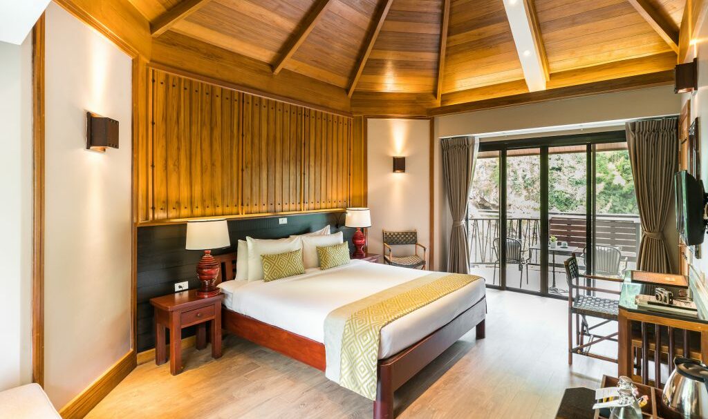 Thailand Kanchanaburi River Kwai Resotel Deluxe River View