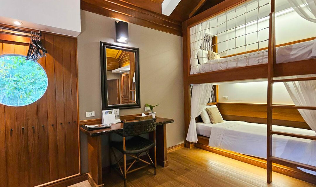 Thailand Kanchanaburi River Kwai Resotel Deluxe Familie Kamer