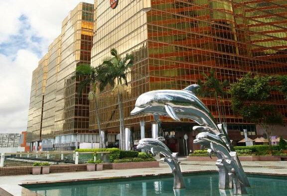 China Hong Kong The Royal Pacific Hotel & Towers Entree