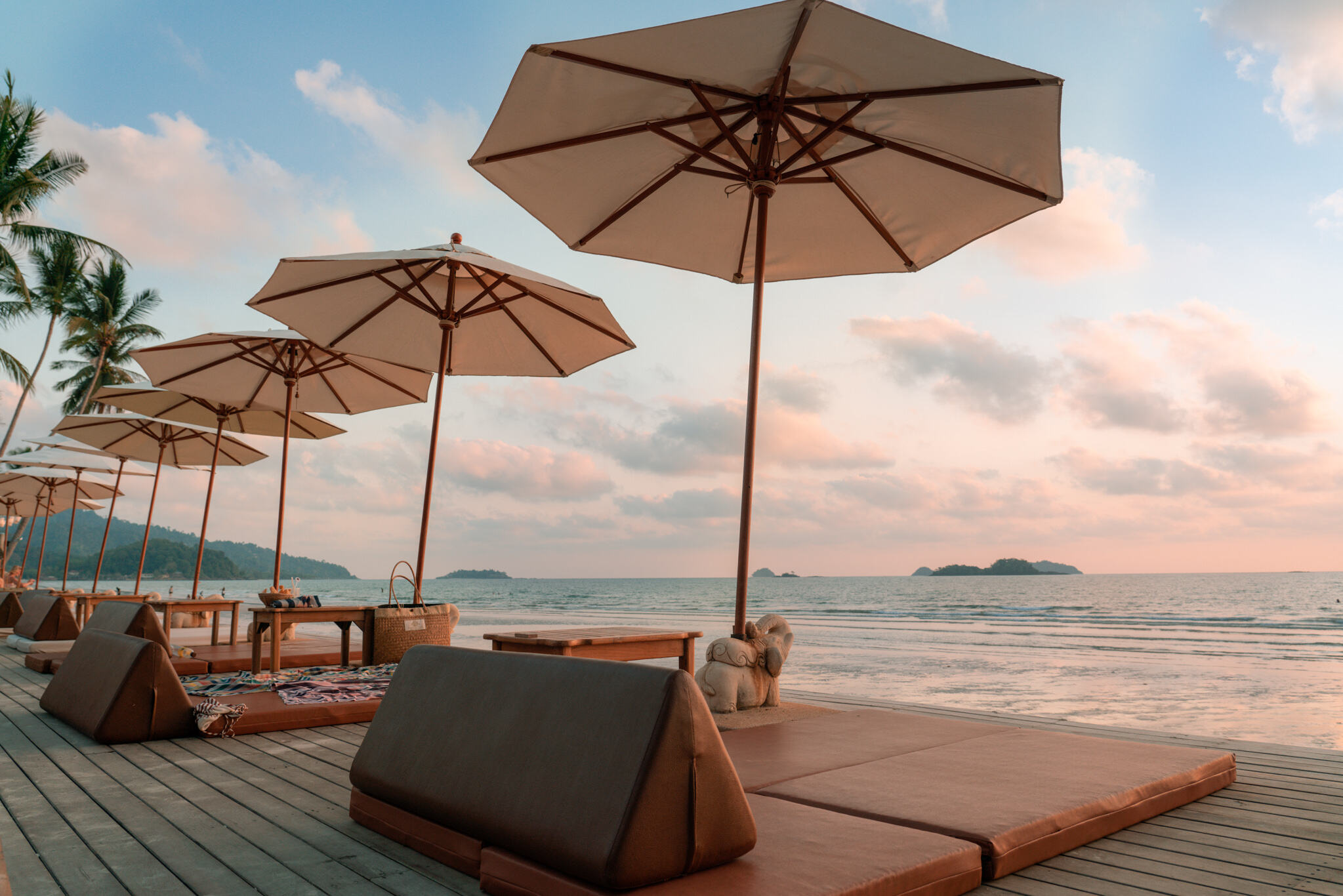 Thailand Koh Chang Santhiya Tree Resort Strand