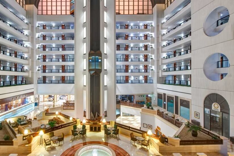 Oman Muscat Intercontinental Atrium