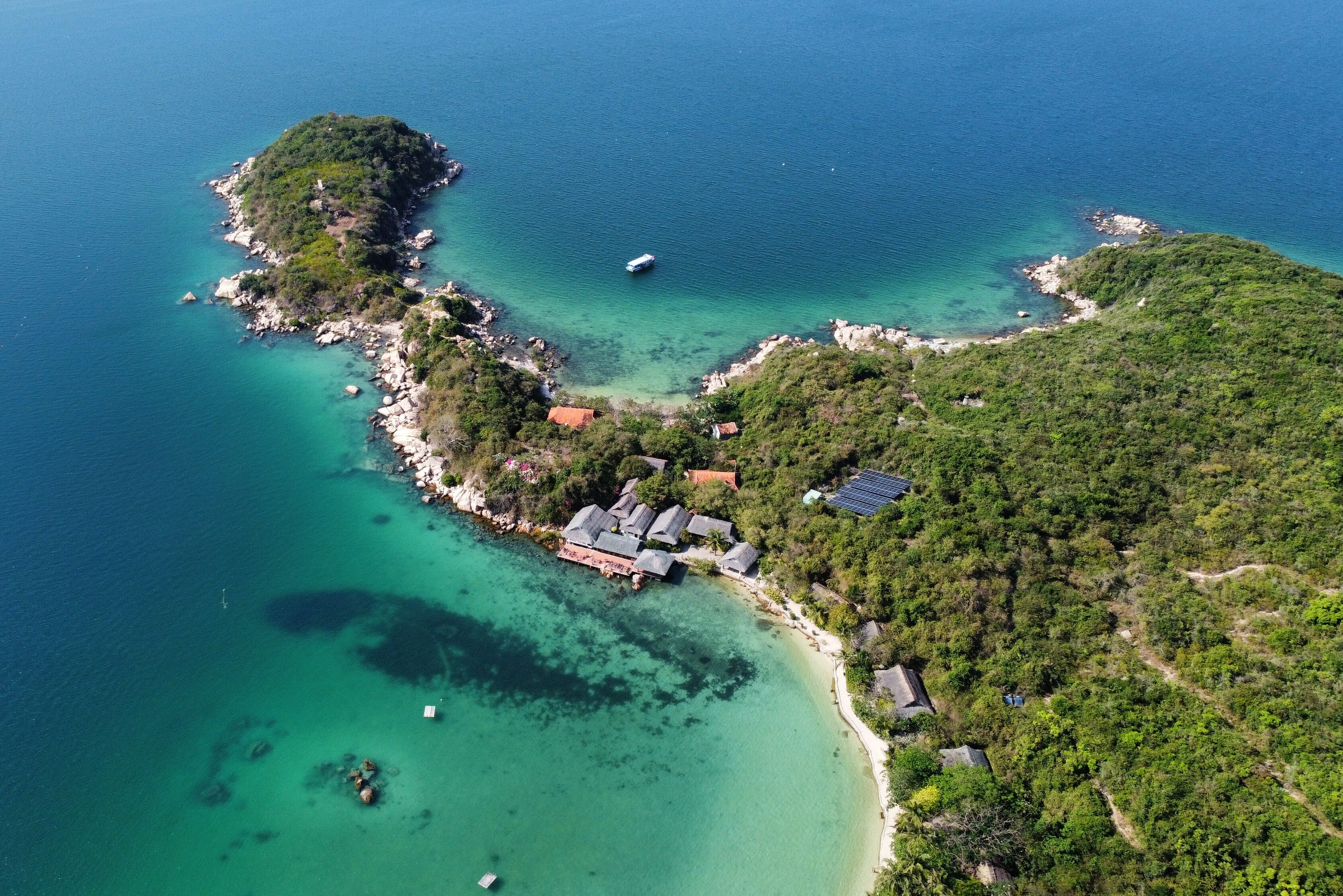 Vietnam Whale Island Resort Omgeving