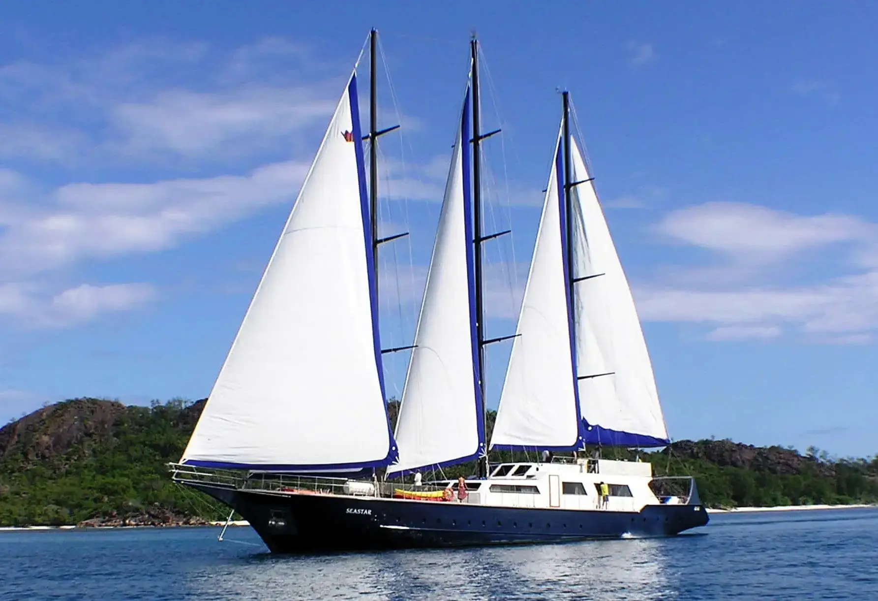 SY Sea Star van Silhouette Cruises