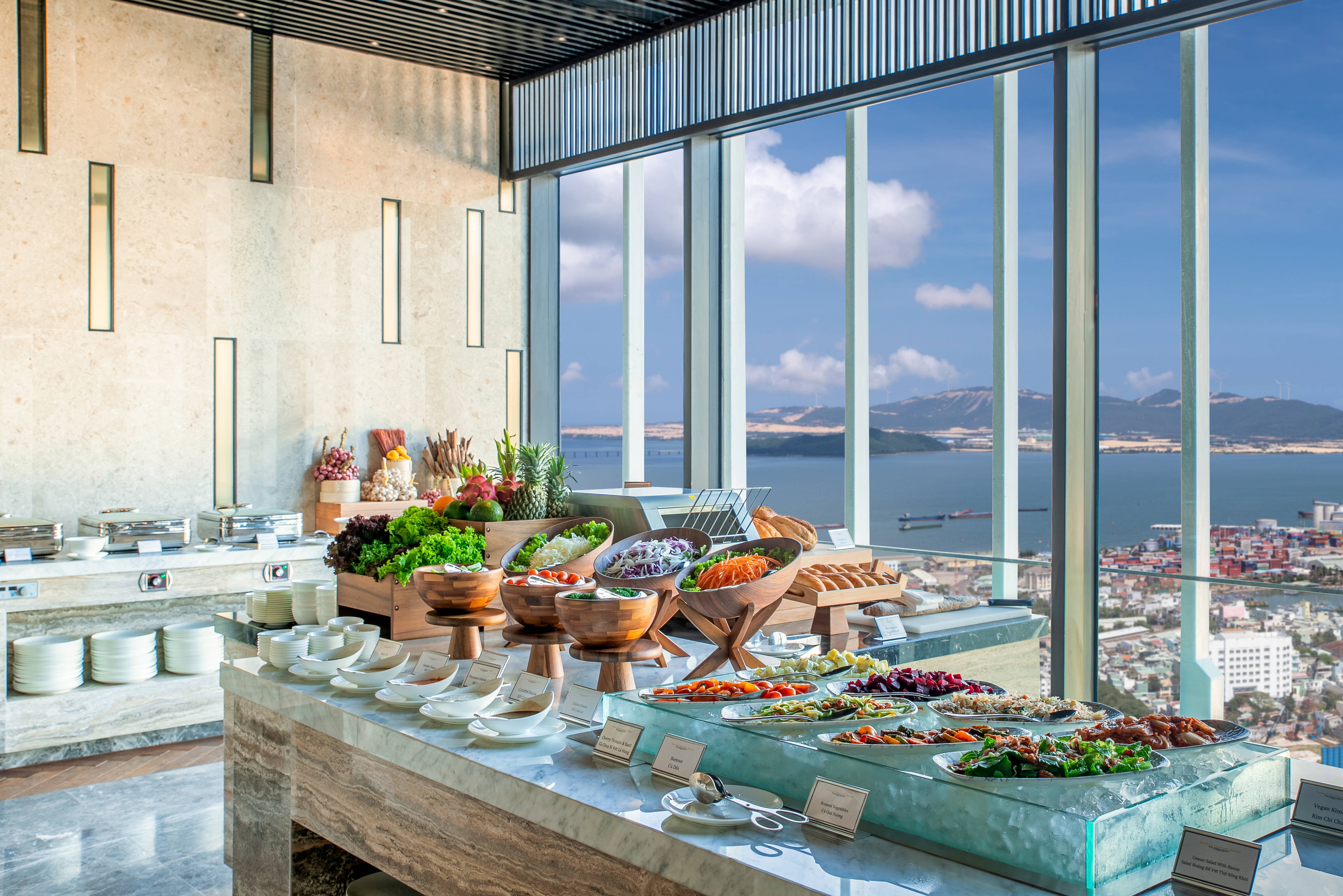 Vietnam Quy Nhom Grand Hyams Hotel Restaurant