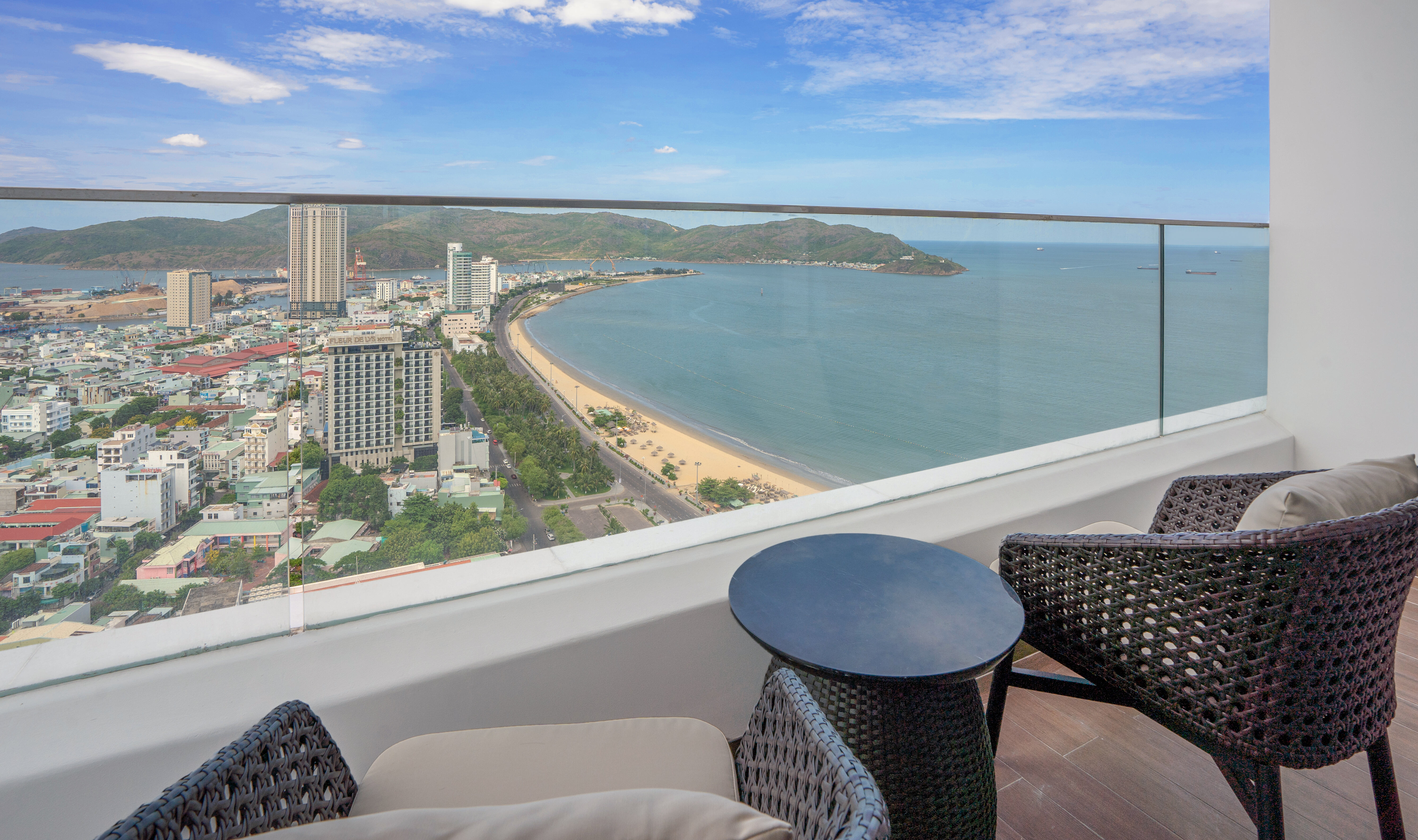 Vietnam Quy Nhom Grand Hyams Hotel Premium Oceanview Kamer