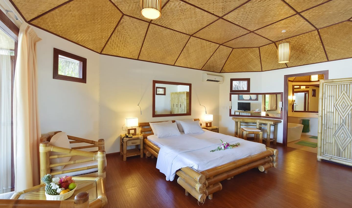 Malediven Noord Male Atol Thulhagiri Island Resort Beach Bungalow