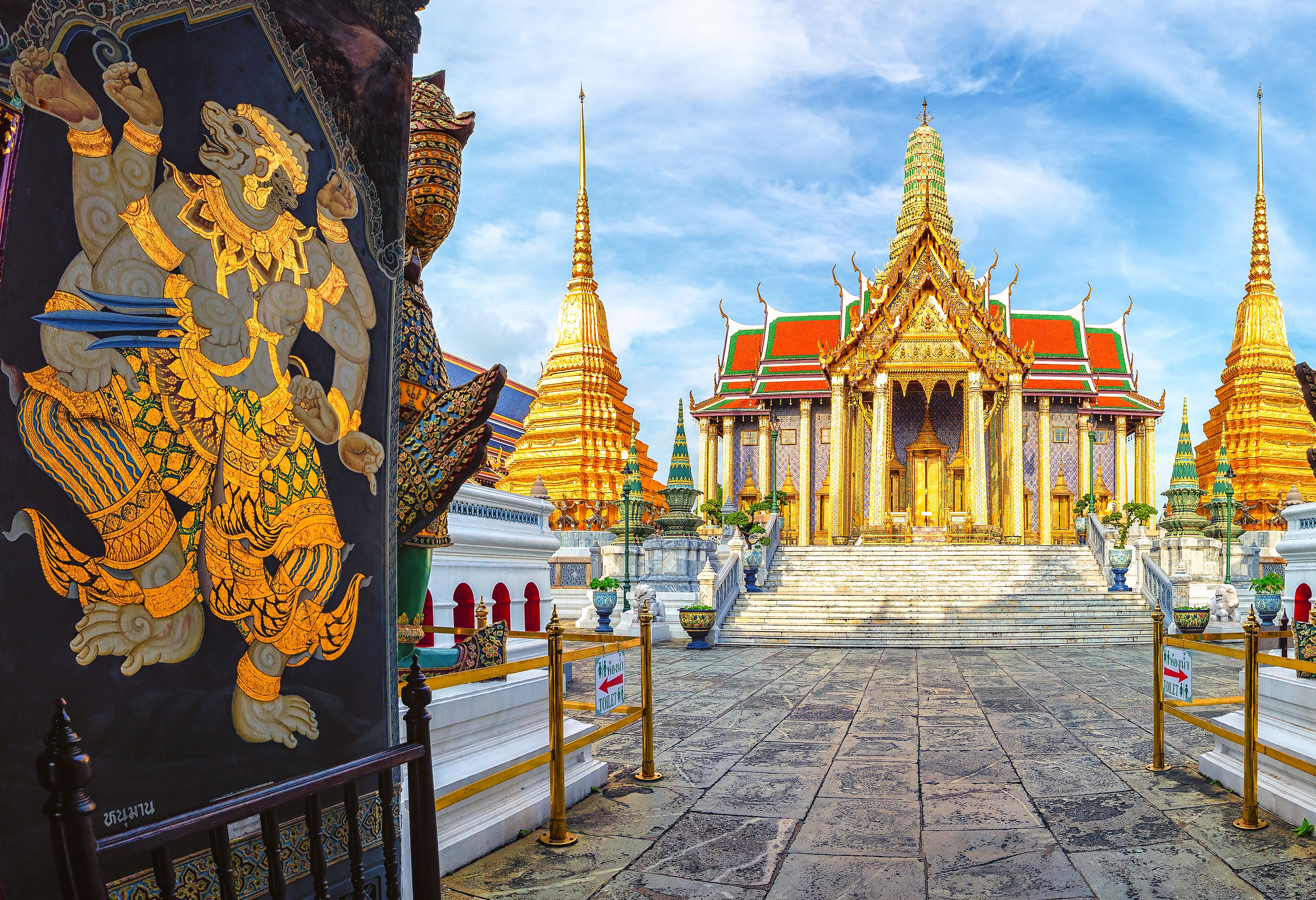 Toegangspoort Wat Phra Kaew Bangkok