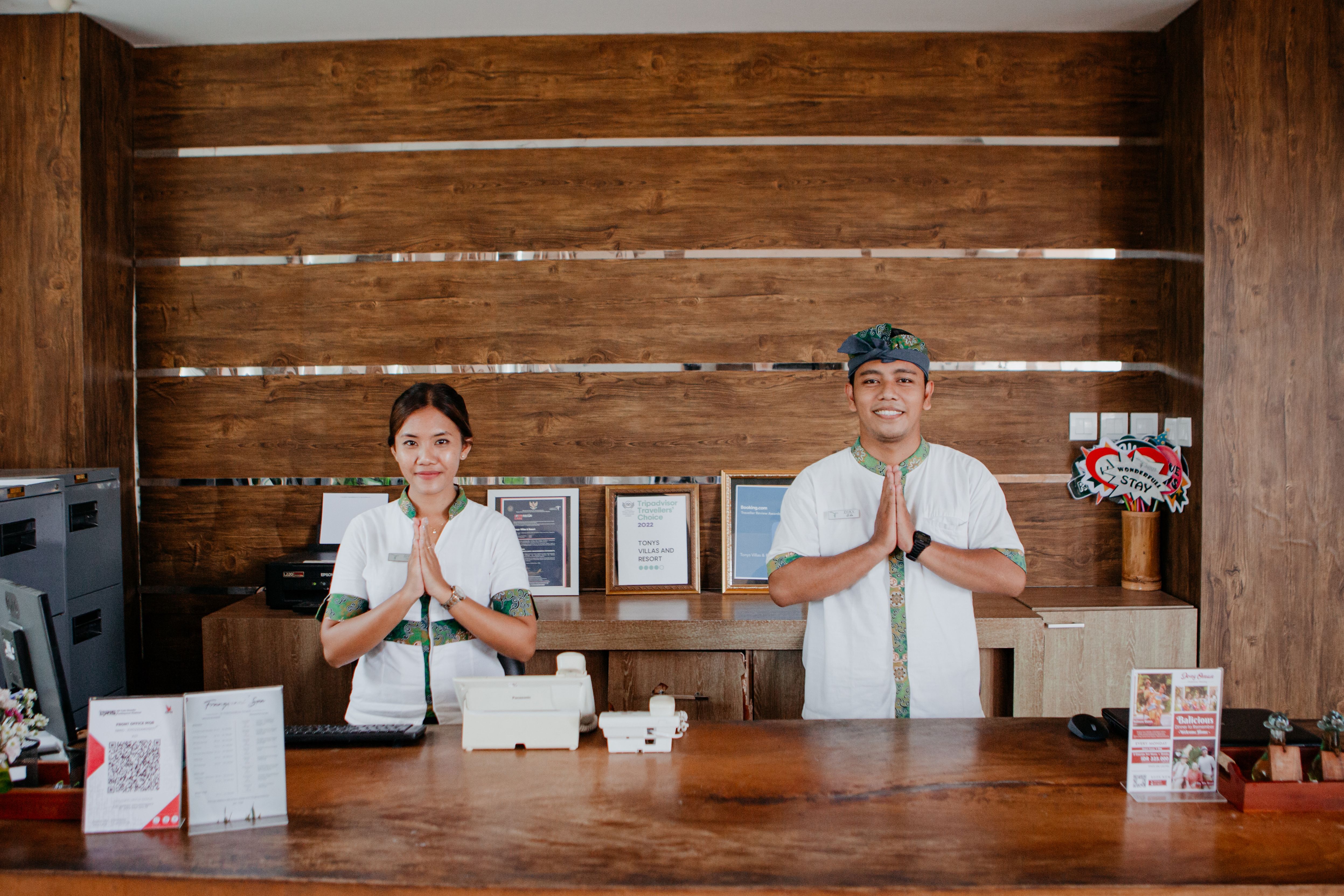 Indonesie Bali Seminyak Tonys Villas Resort Receptie