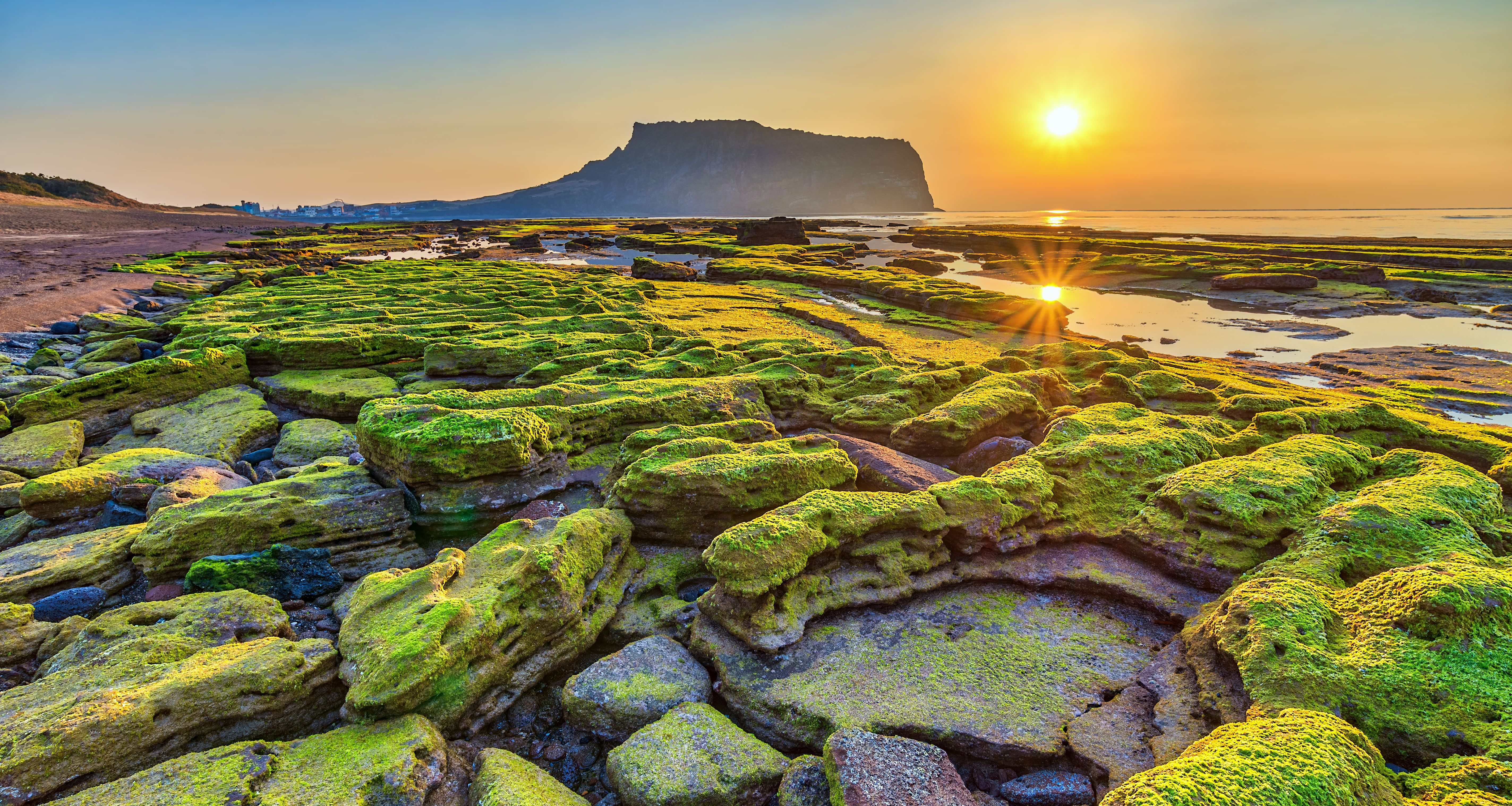 Zuid-korea-Jeju-island-Do-Seongsan-sunrise