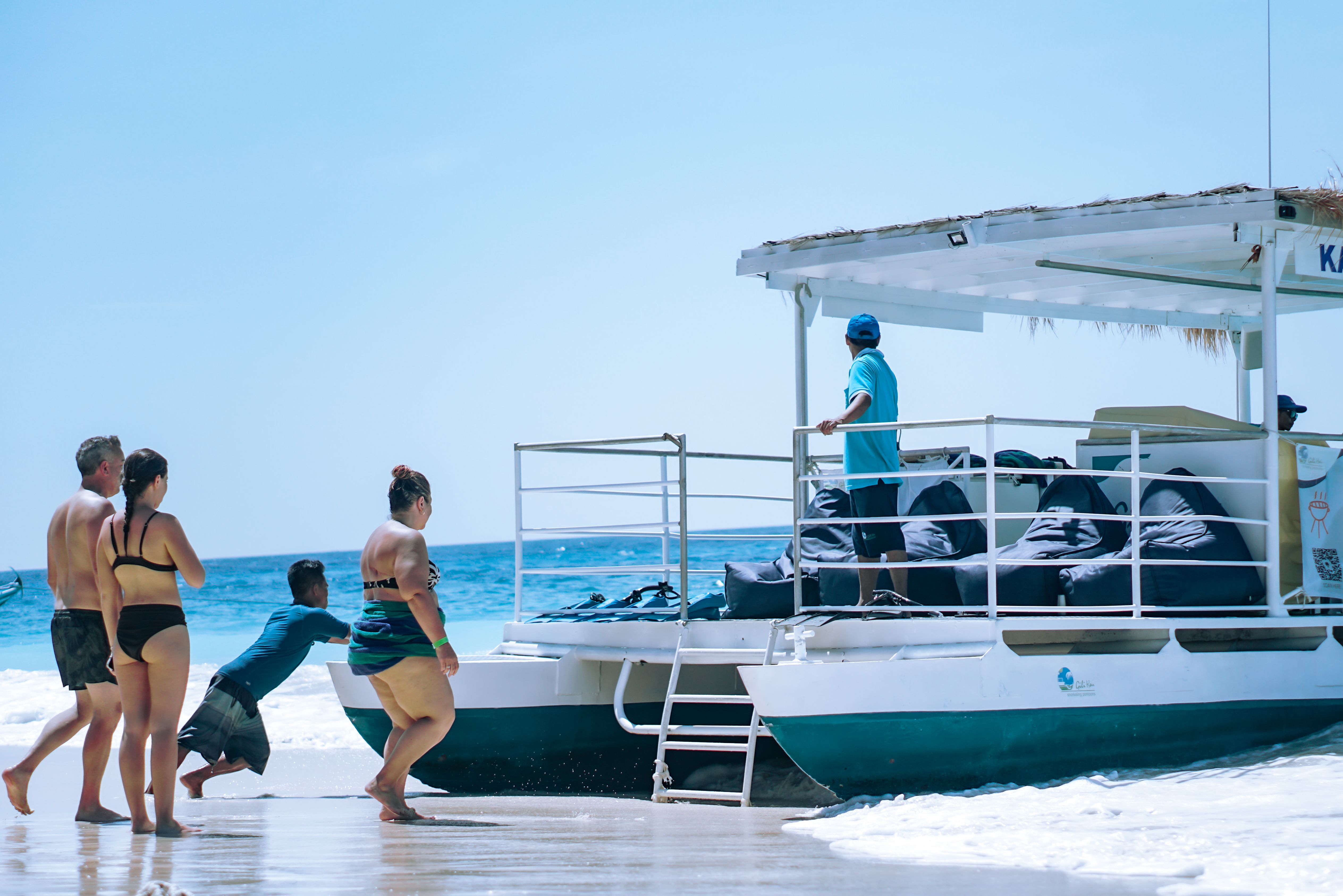 Stap aanboord van de boot