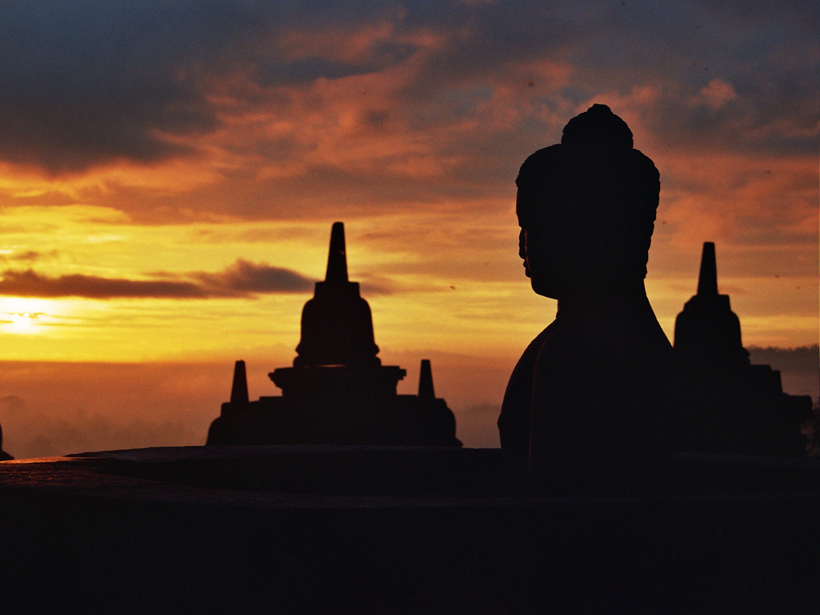 borobudur-sunset