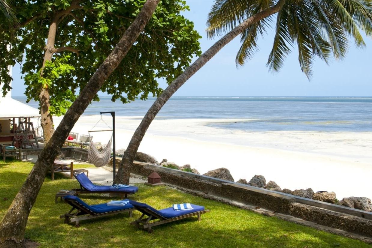 Strand bij het Severin Sea Lodge in Bamburi Beach, Kenia