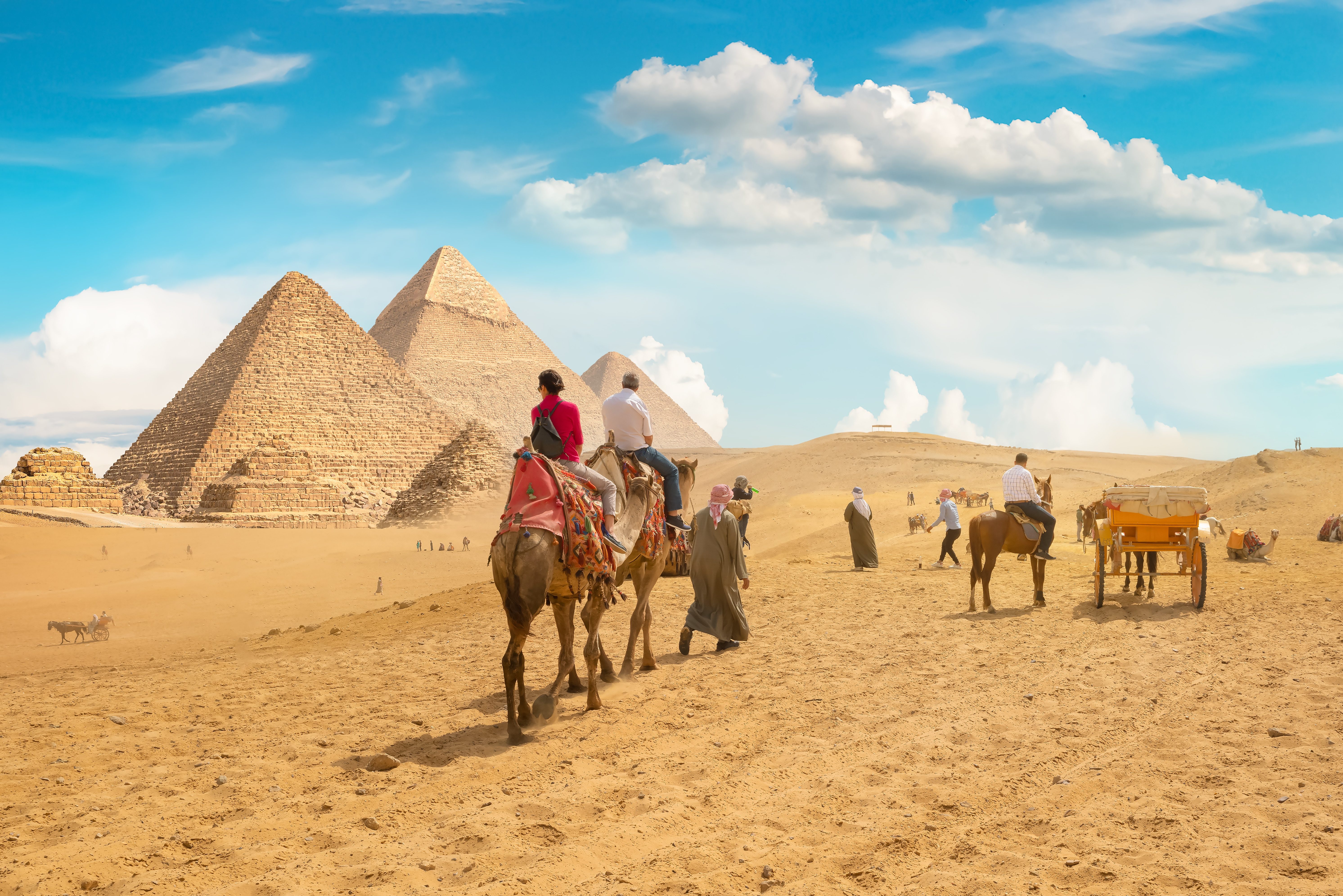 Piramides van Gizeh bij Cairo