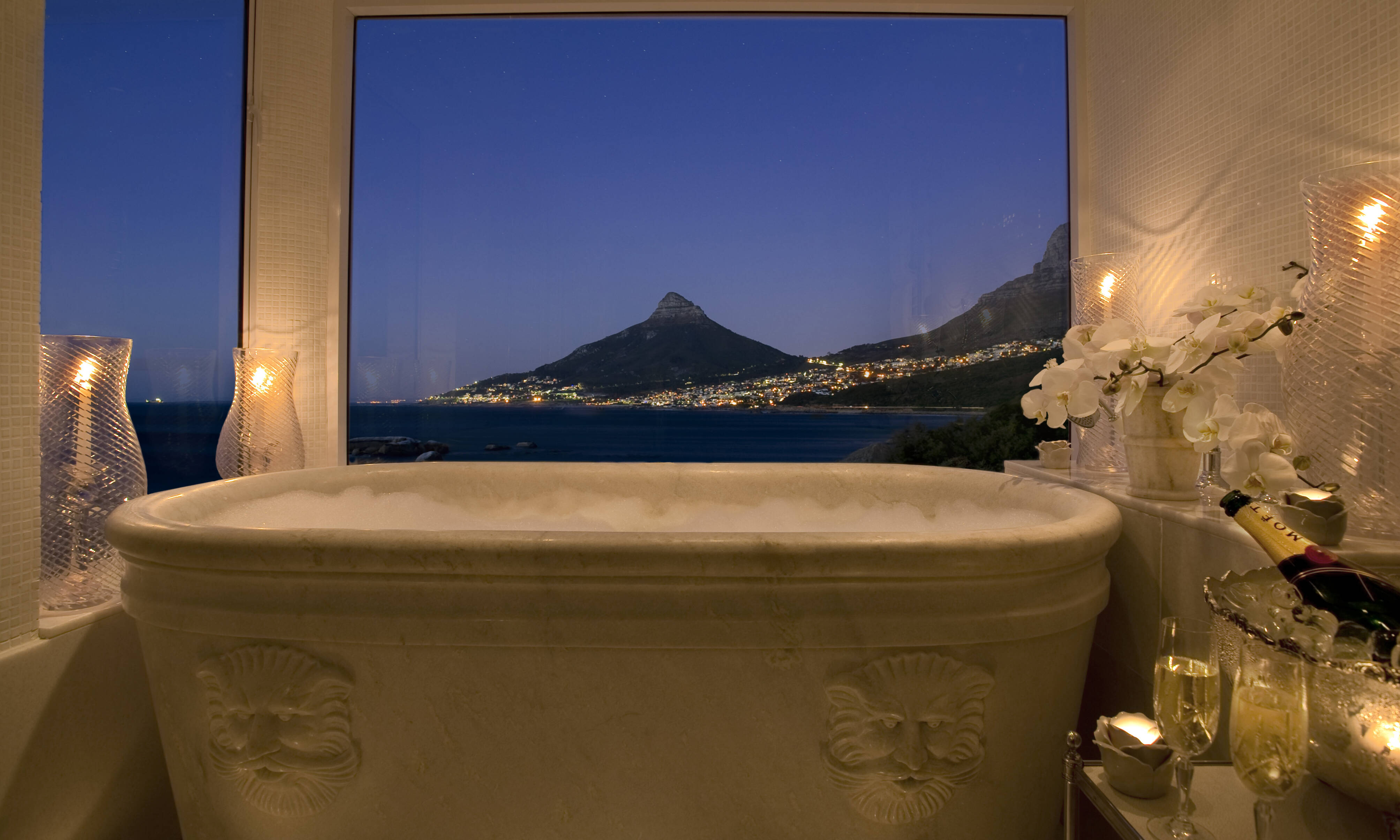 The Twelve Apostles Hotel & Spa