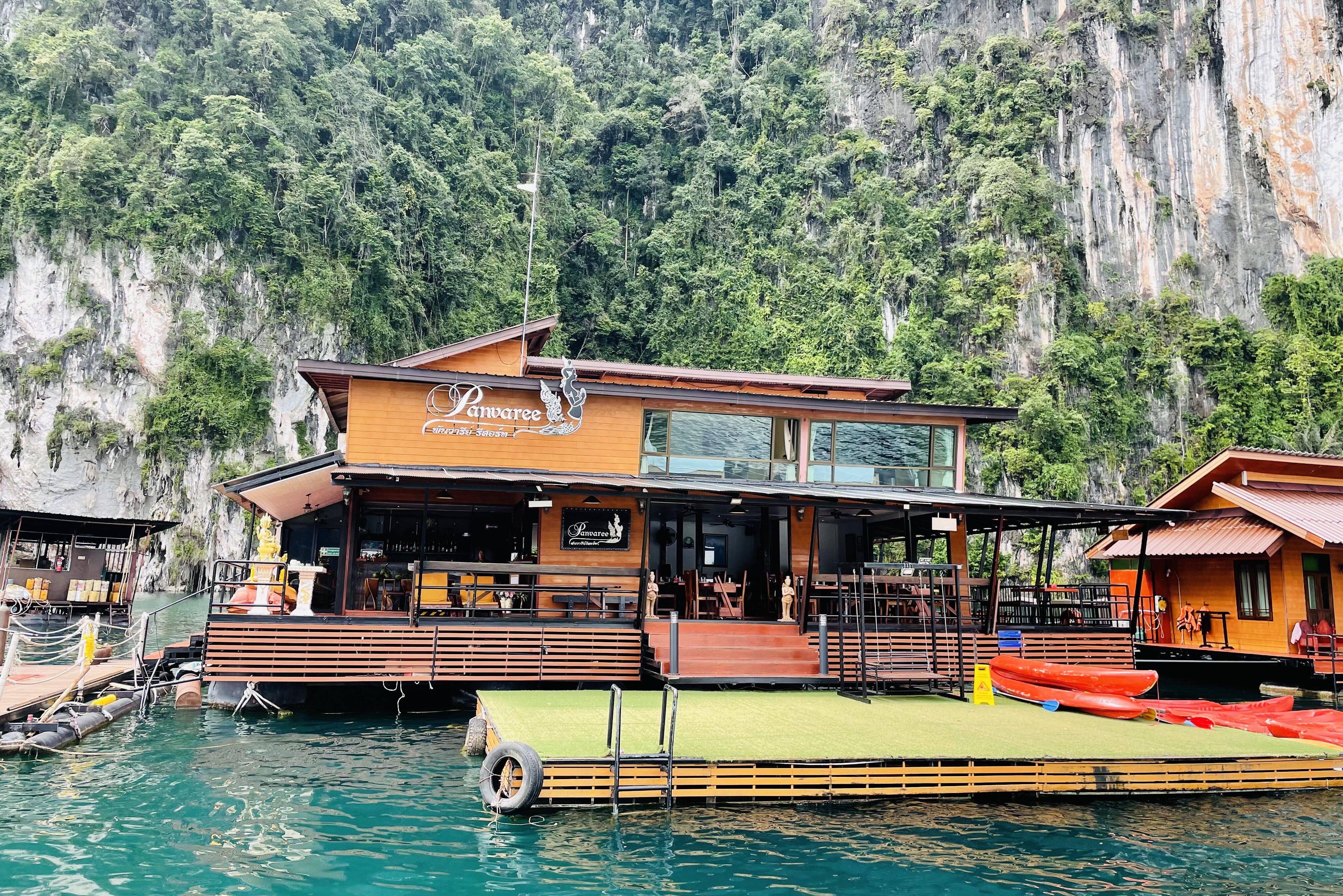 Panvaree restaurant Khao Sok National Park Thailand