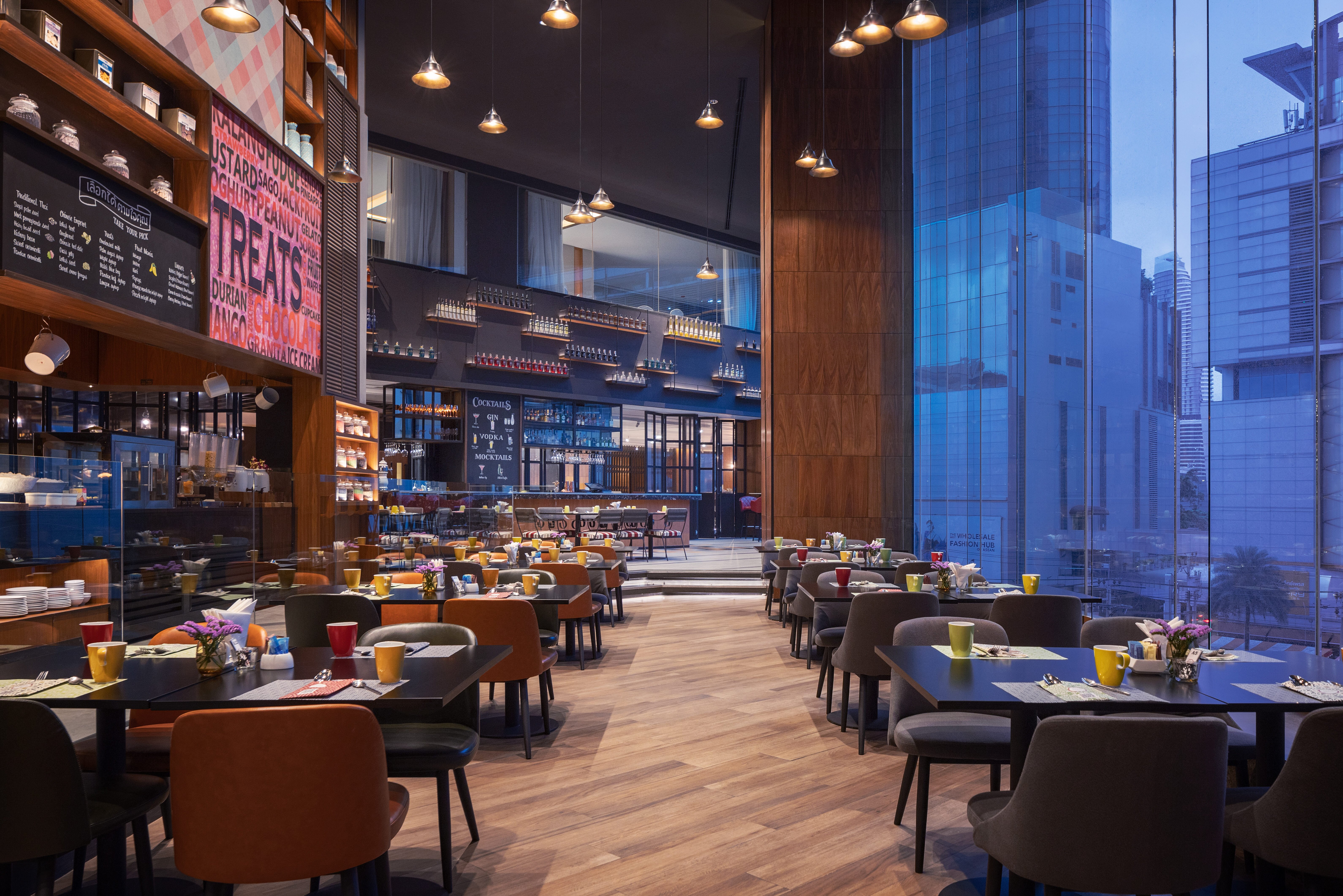 Thailand Bangkok Amari Watergate Hotel Restaurant