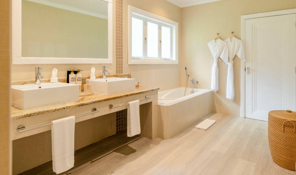 Seychellen Praslin Hotel L'Archipel Senior Suite Badkamer