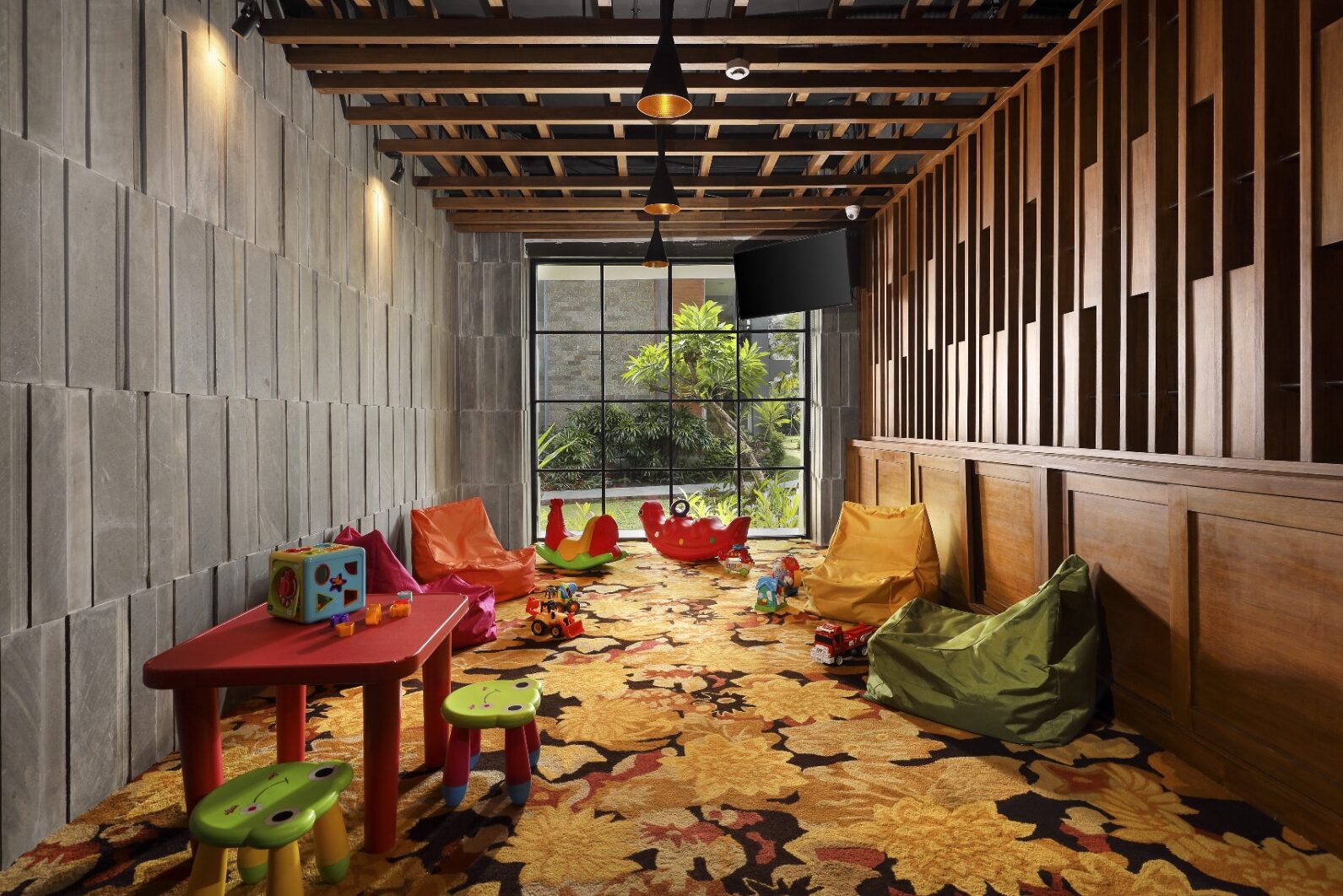 Pupa kleuterspeelruimte in het Bali Dynasty Resort in Kuta Tuban op Bali