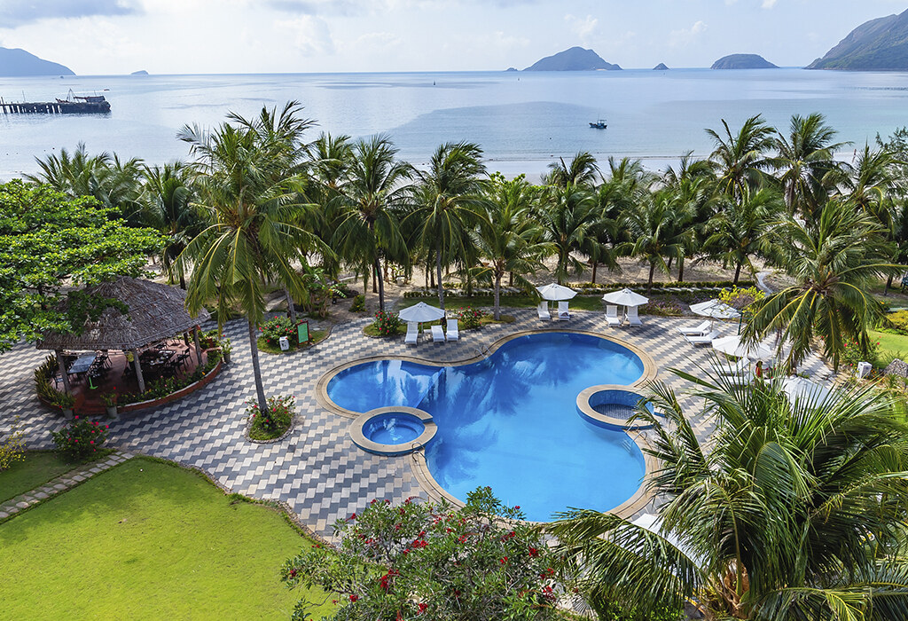 Zwembad van het Con Dao Resort in Con Dao in Vietnam