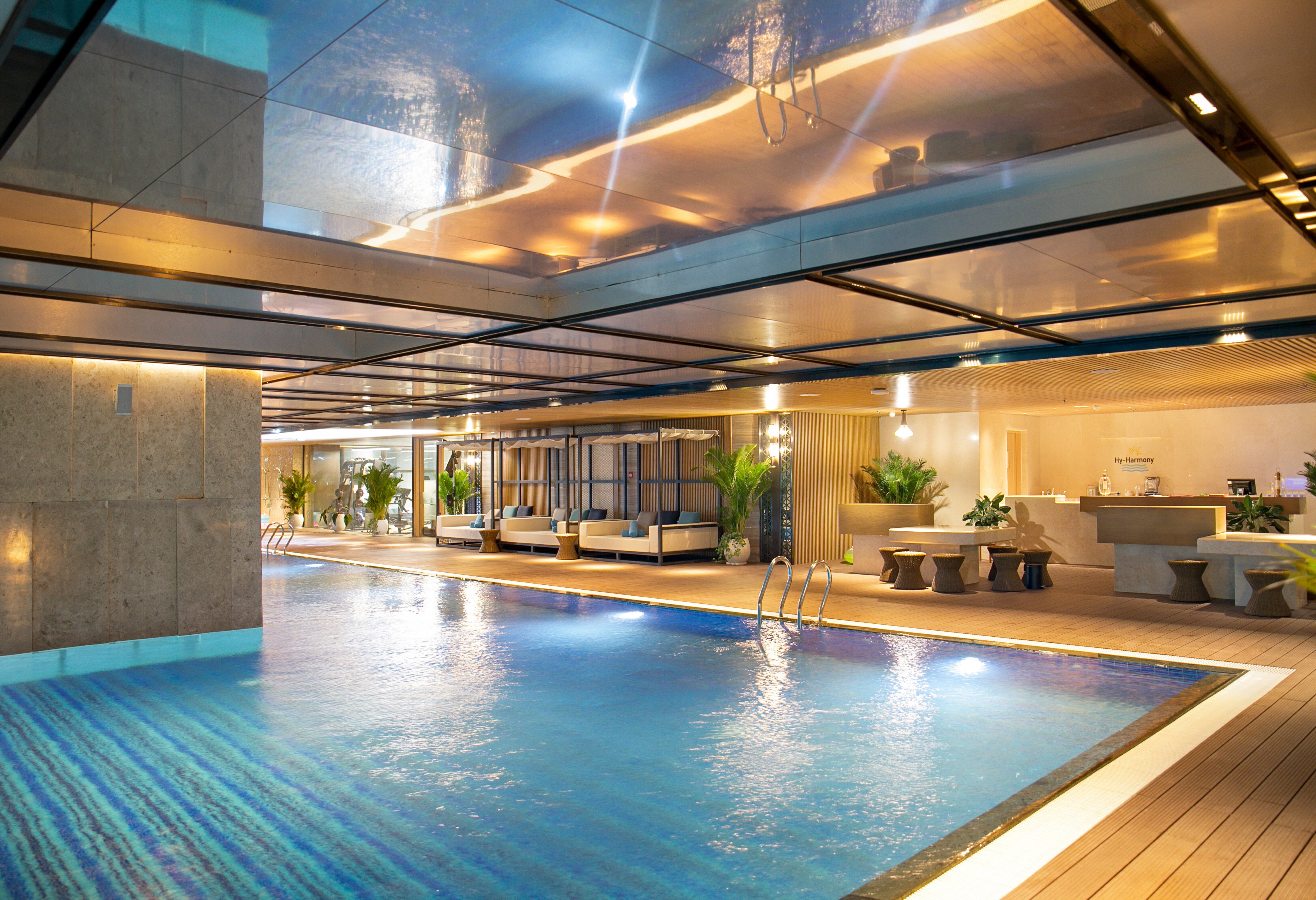 Zwembad van het Grand Hyams Hotel in Quy Nhon in Vietnam