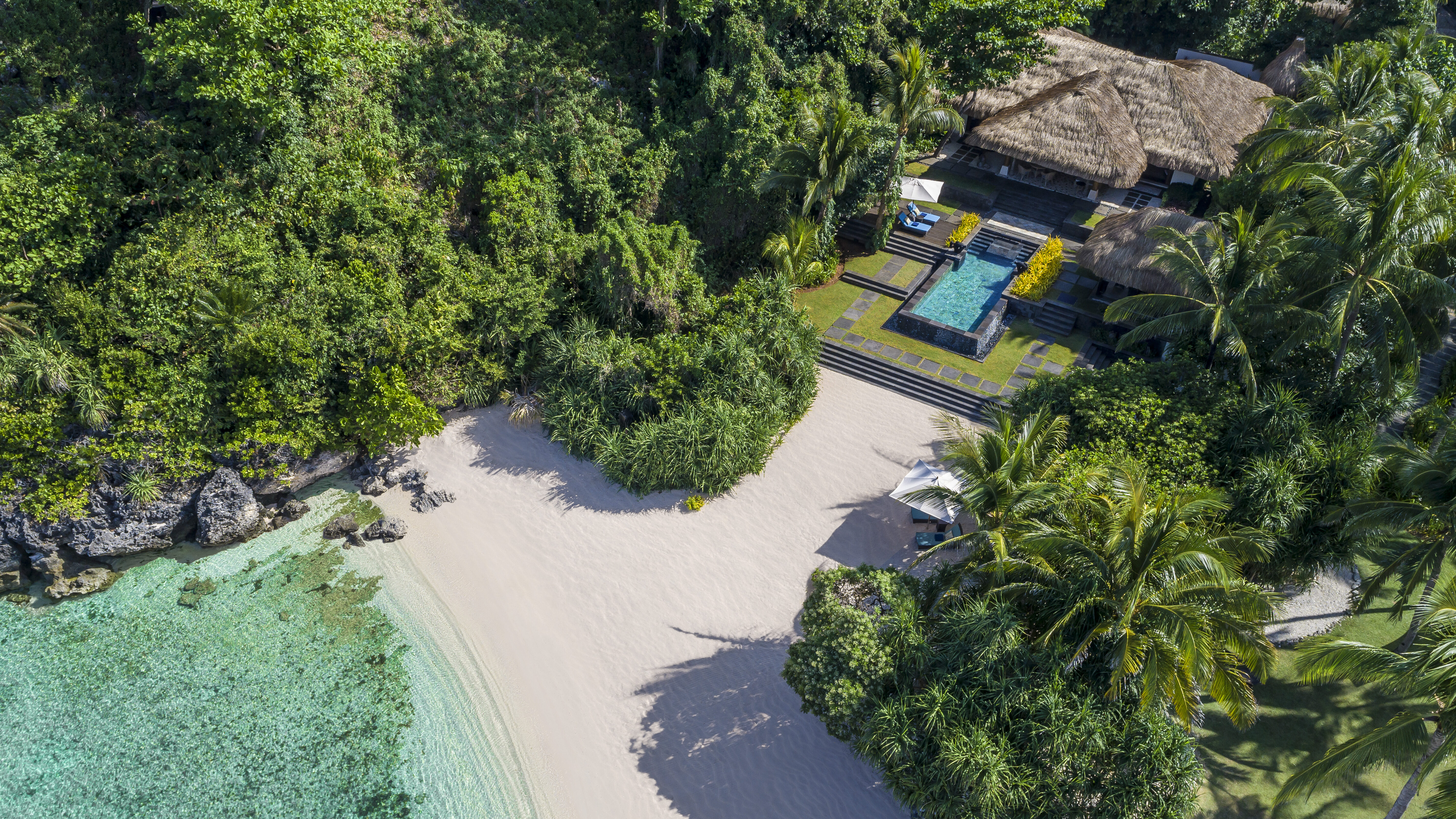 Shangri-La_s-Boracay-Resort--Spa_Beach-Villa